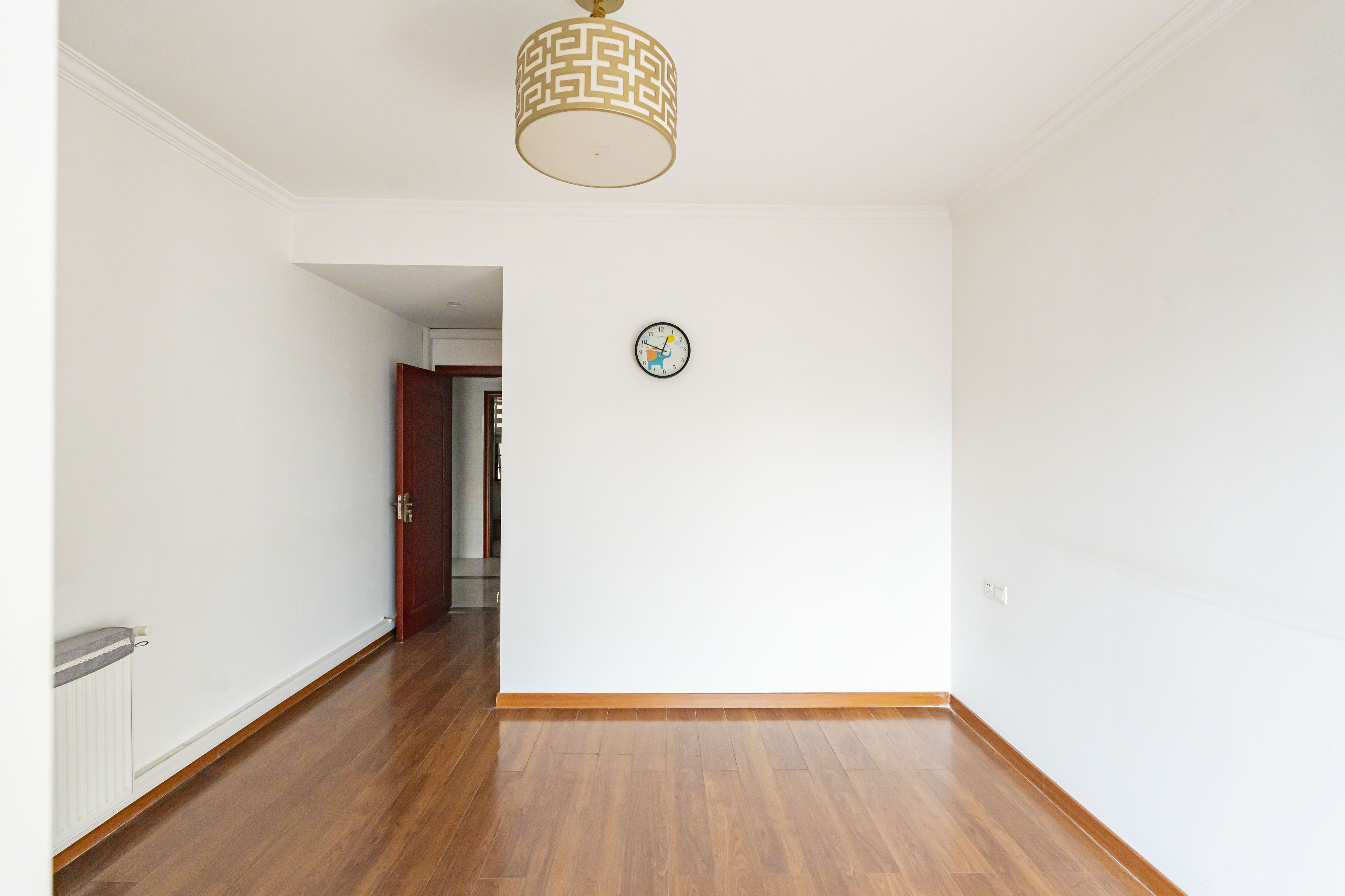 维一星城原山苑 1室2厅2卫 125.0万 维一星城原山苑 1室2厅2卫 125.0万卧室