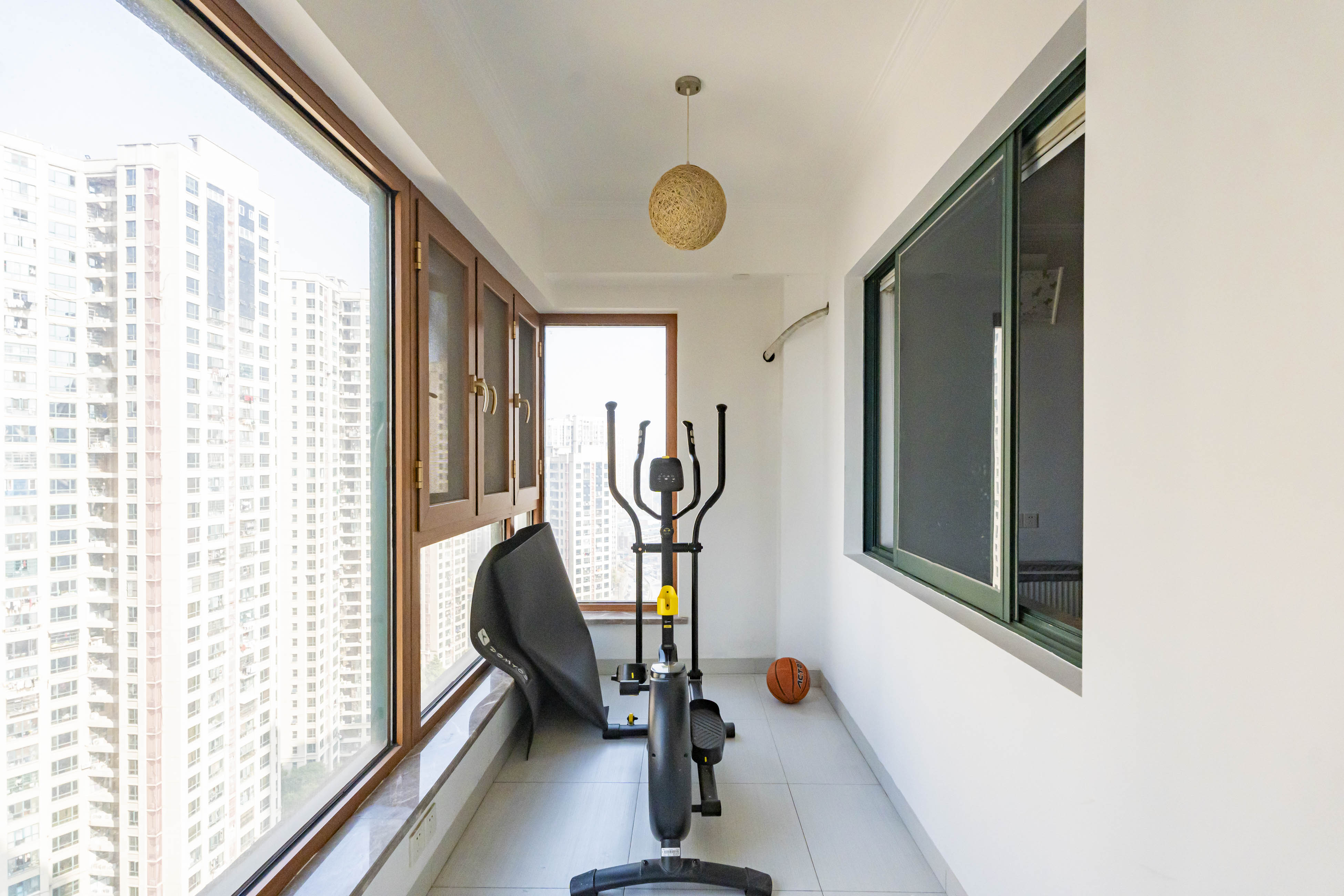 维一星城原山苑 1室2厅2卫 125.0万 维一星城原山苑 1室2厅2卫 125.0万阳台