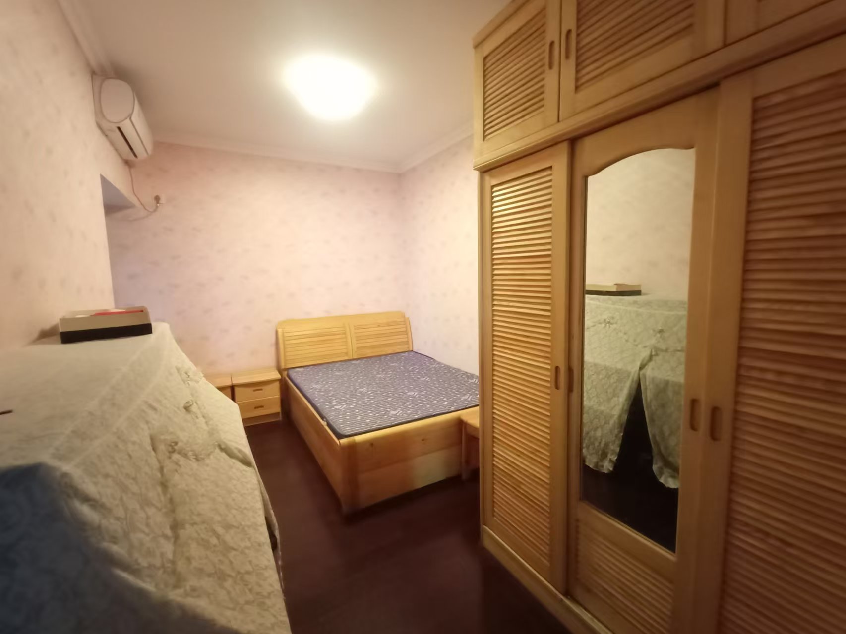 中海国际一期 3室2厅1卫 2000.0元/月 中海国际一期 3室2厅1卫 2000.0元/月室内图