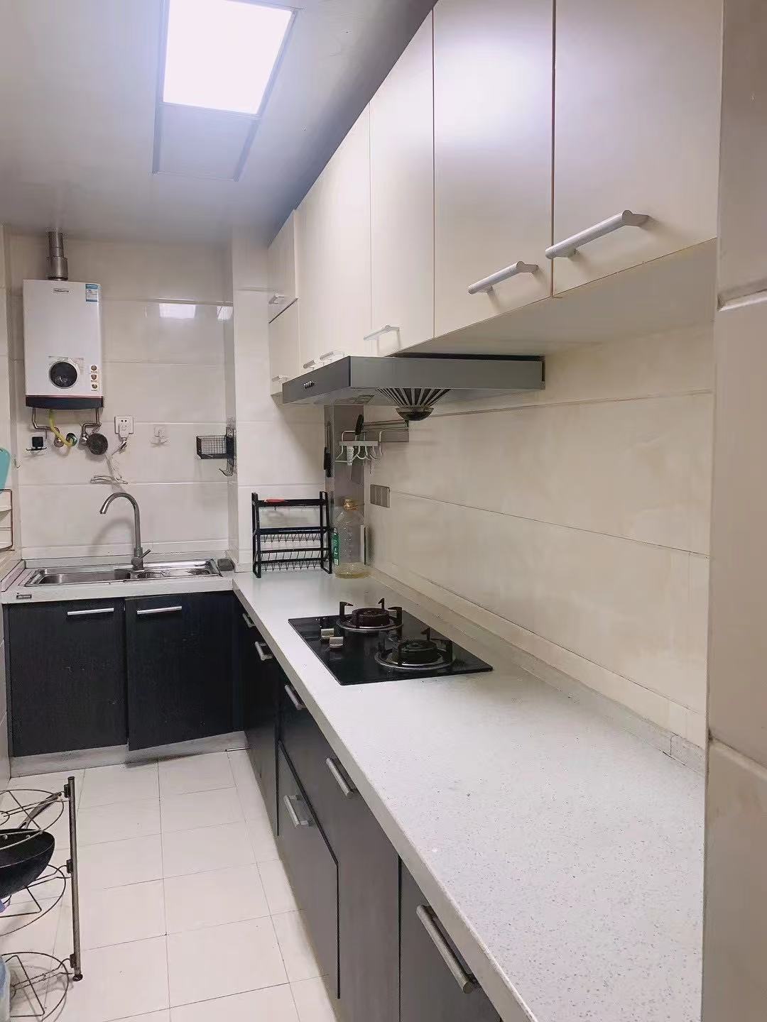 美的城三期 3室2厅1卫 1800.0元/月 美的城三期 3室2厅1卫 1800.0元/月室内图