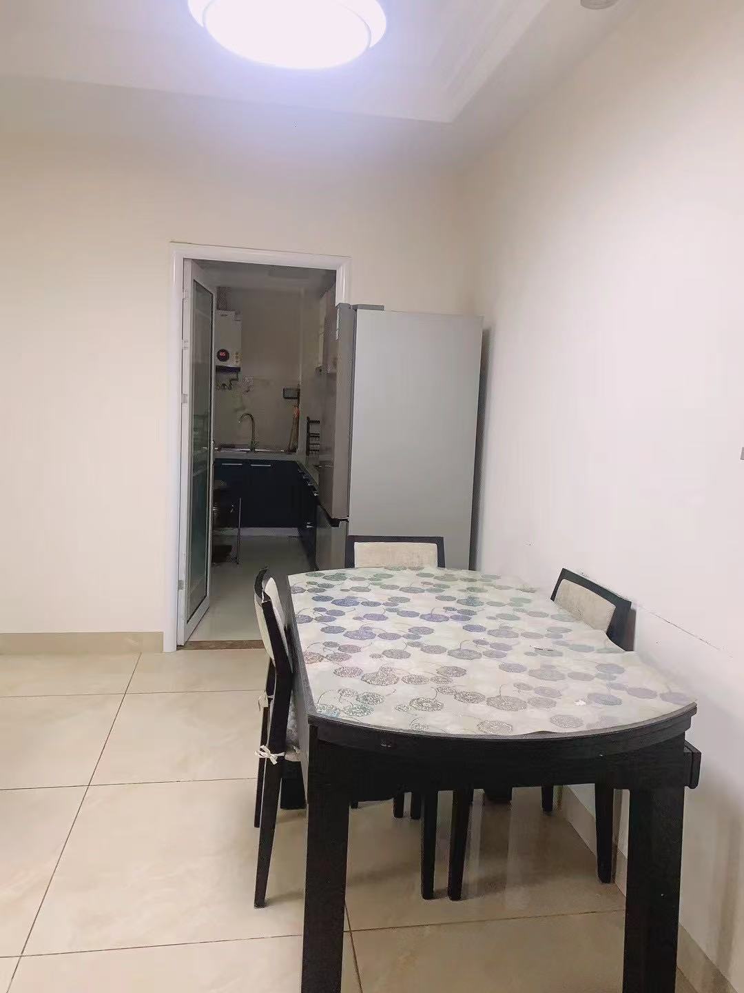 美的城四期 3室2厅1卫 1800.0元/月 美的城四期 3室2厅1卫 1800.0元/月室内图