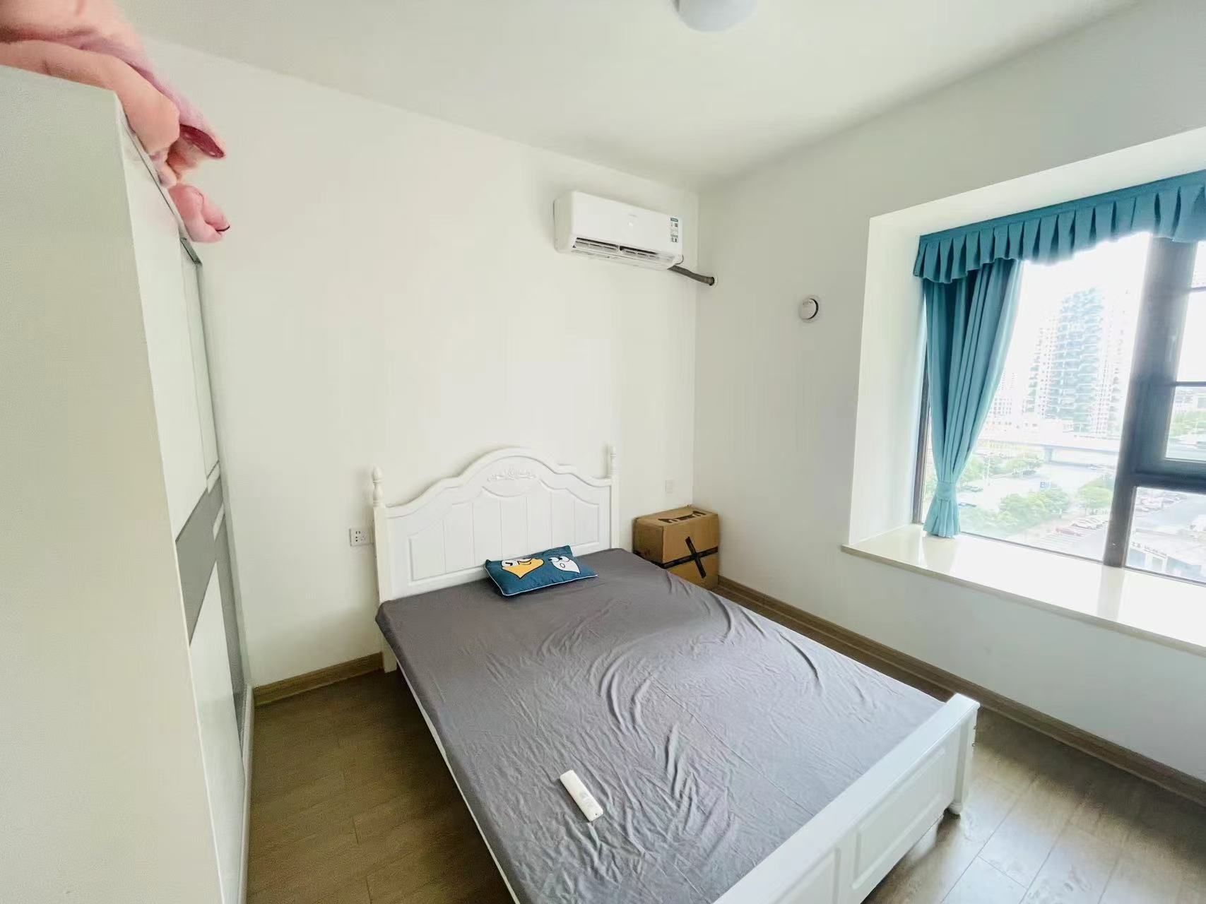 蓝溪谷 4室2厅2卫 2500.0元/月 蓝溪谷 4室2厅2卫 2500.0元/月室内图