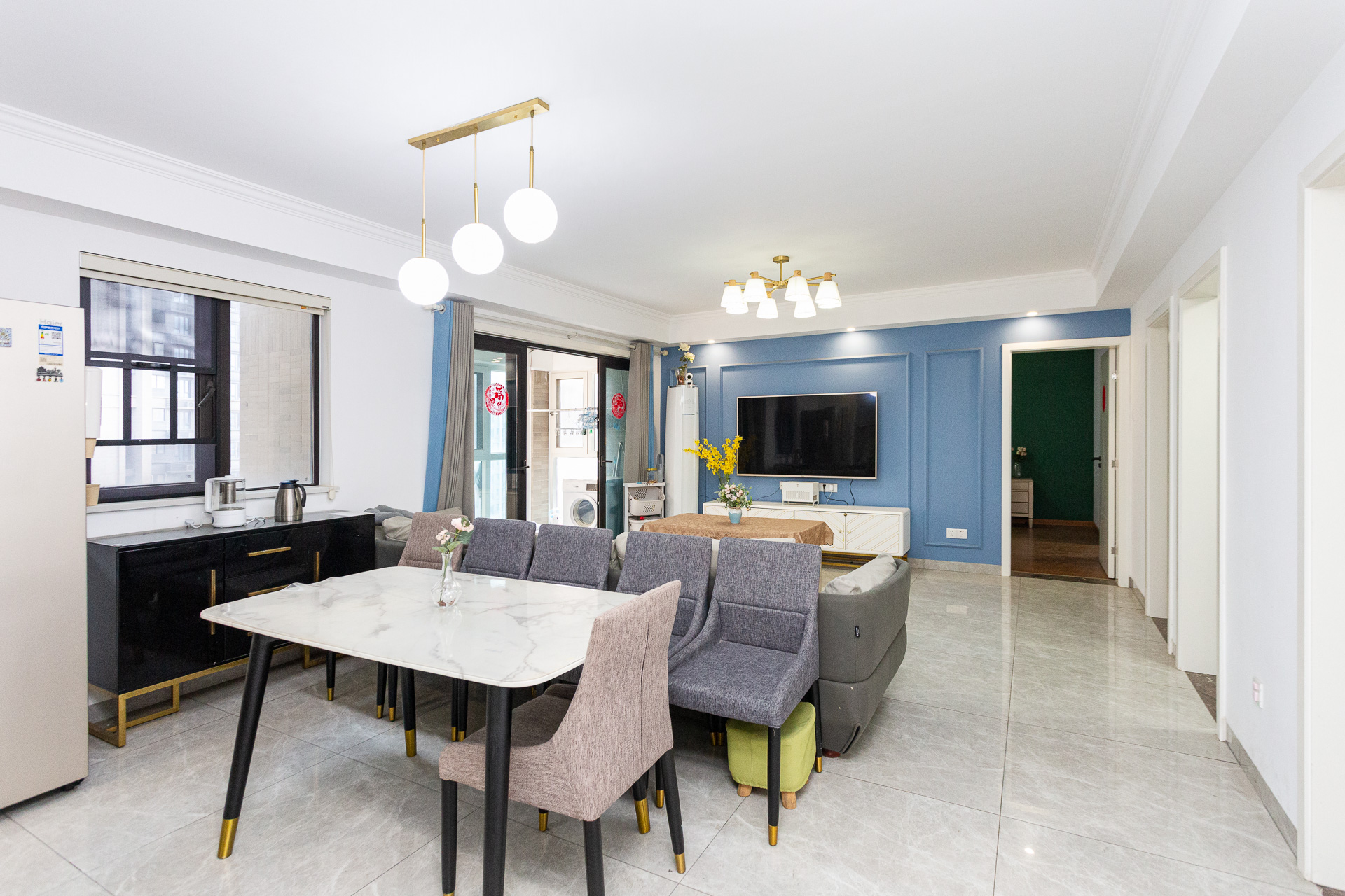 时代倾城三期  4室2厅2卫    128.0万 时代倾城三期  4室2厅2卫    128.0万客厅