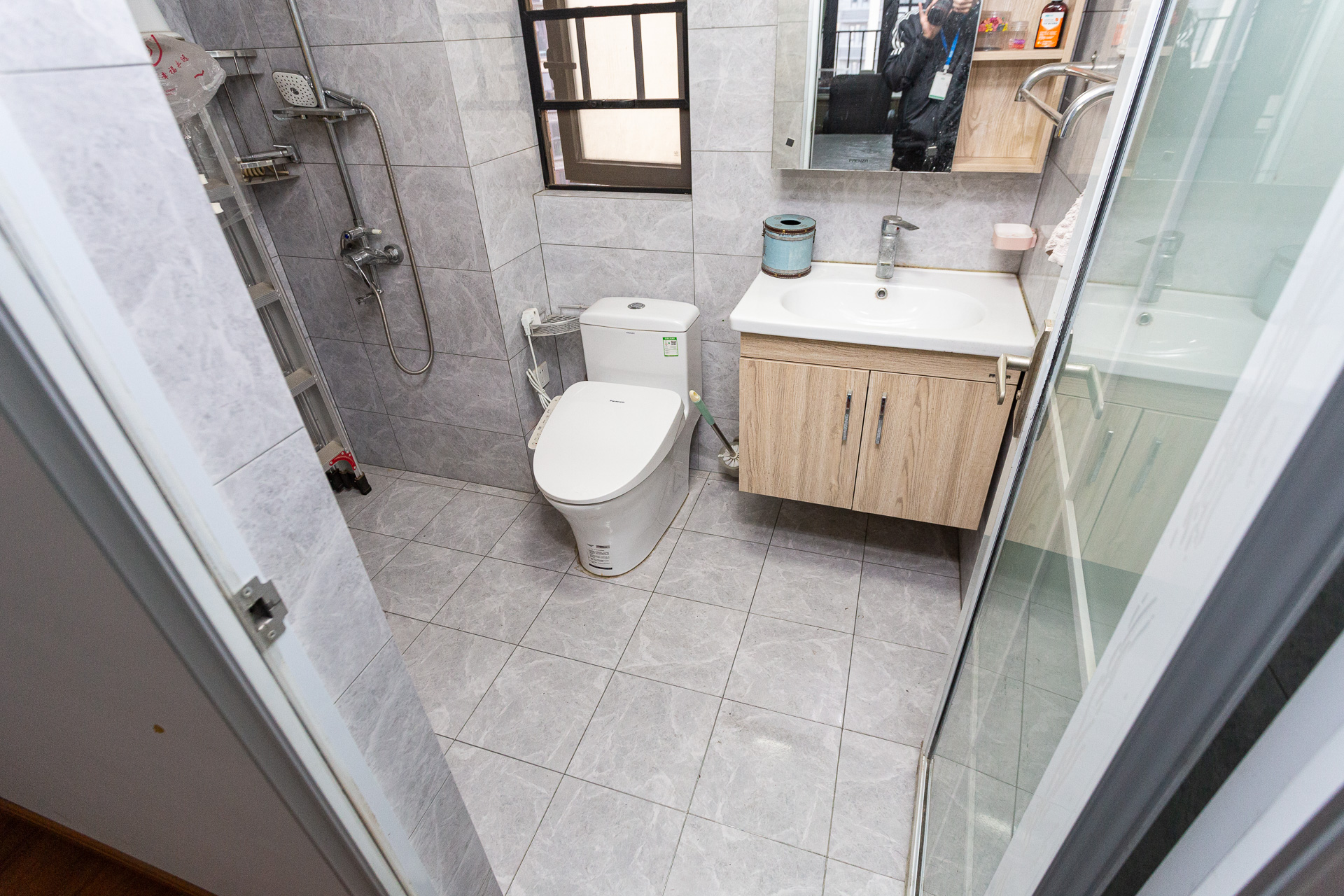 时代倾城三期  4室2厅2卫    128.0万 时代倾城三期  4室2厅2卫    128.0万卫生间