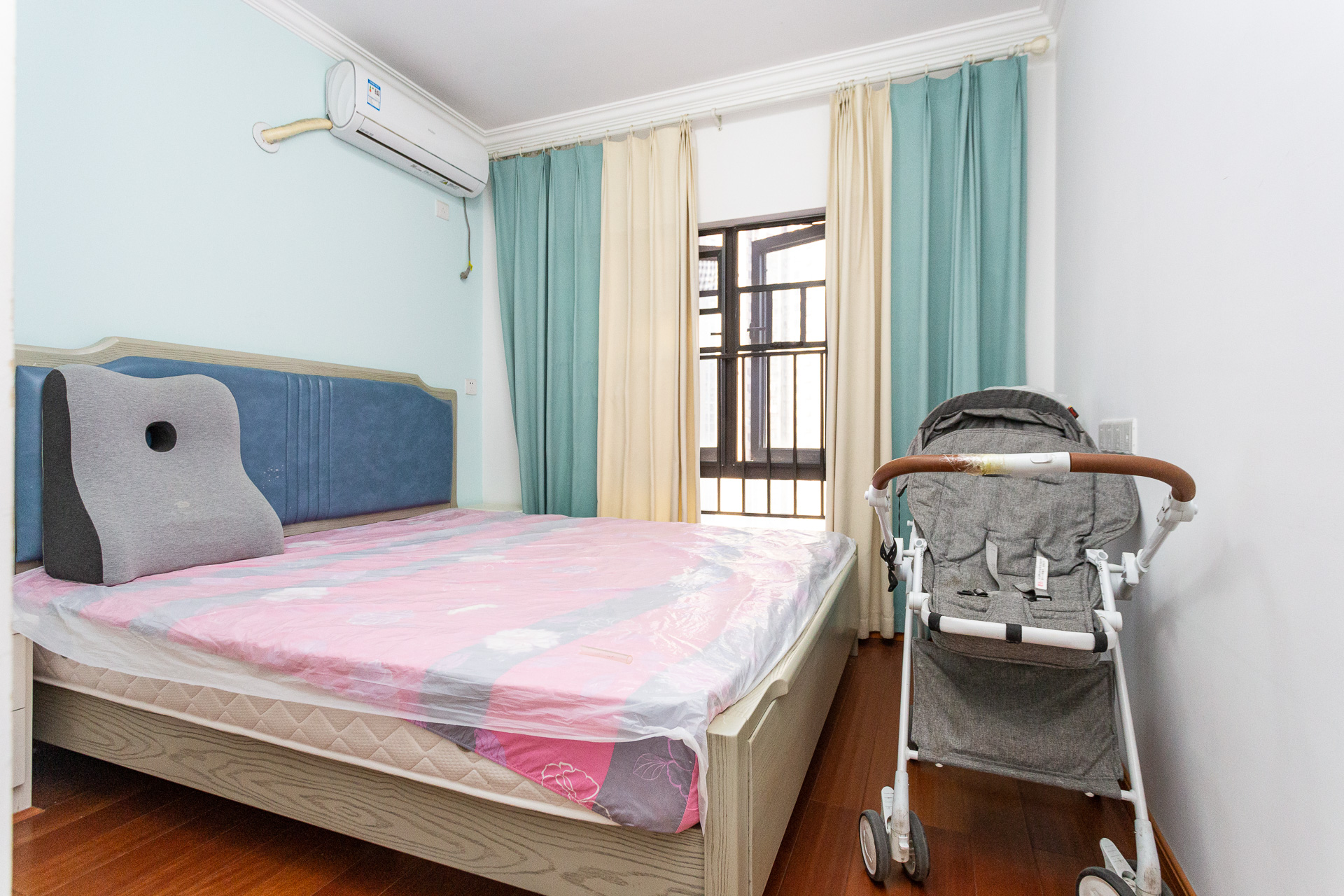 时代倾城三期  4室2厅2卫    128.0万 时代倾城三期  4室2厅2卫    128.0万卧室