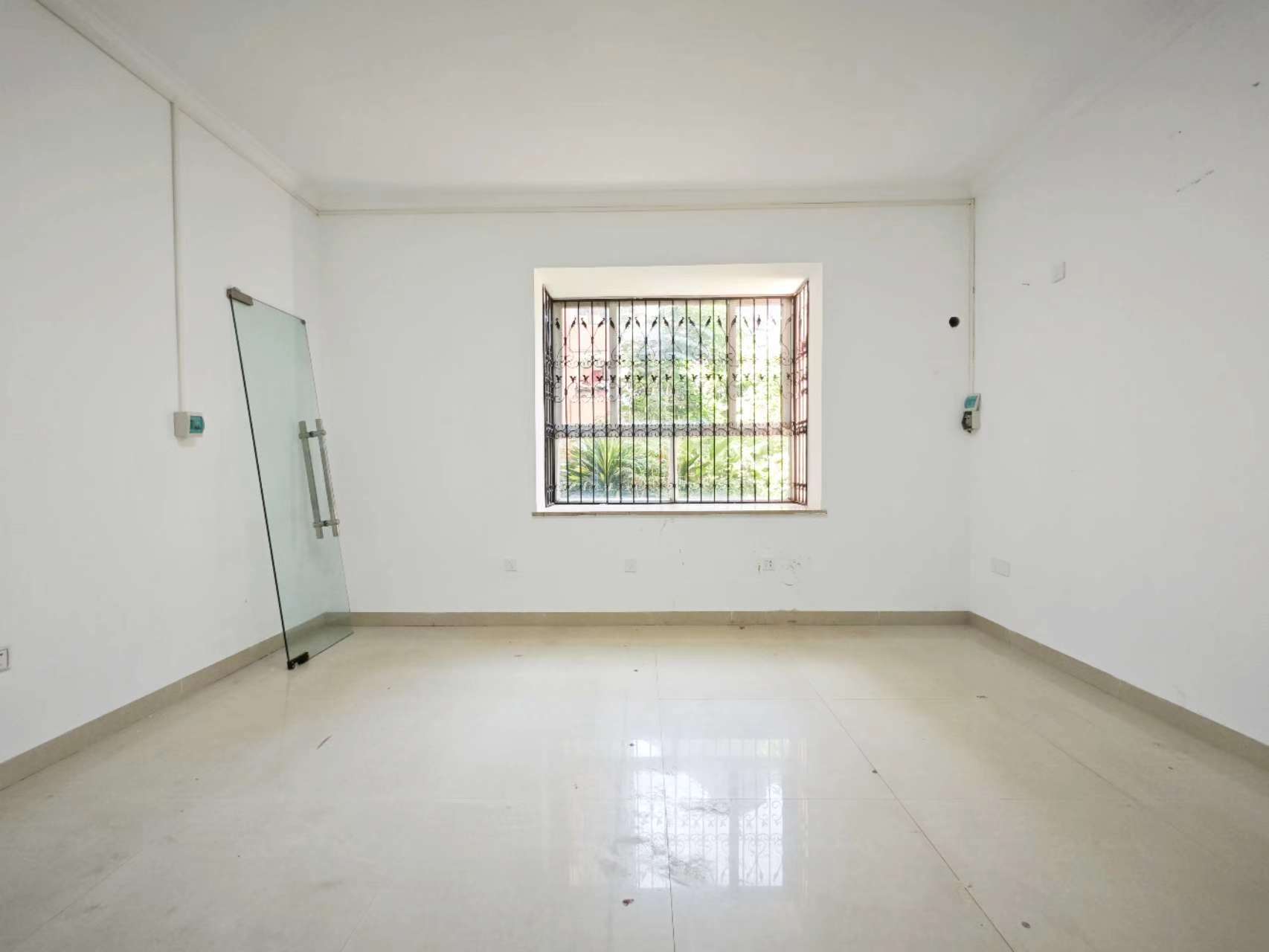 景瑞花园 3室2厅2卫 170.0万 景瑞花园 3室2厅2卫 170.0万室内图