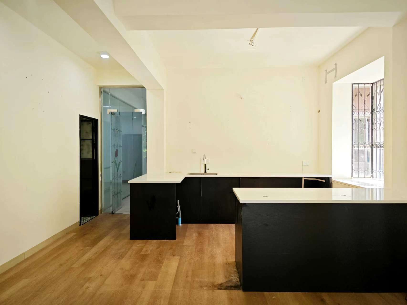 景瑞花园 3室2厅2卫 170.0万 景瑞花园 3室2厅2卫 170.0万室内图