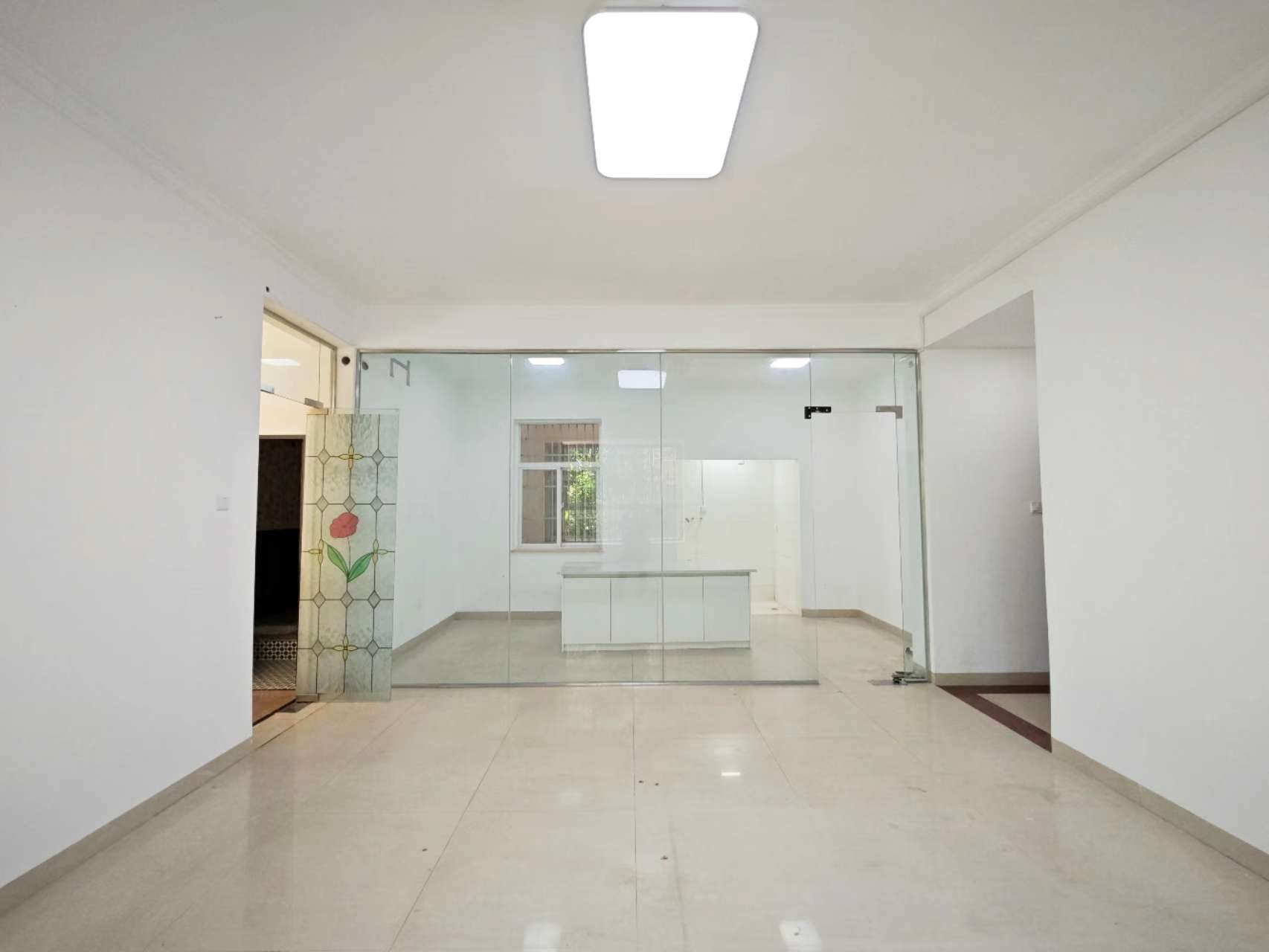 景瑞花园 3室2厅2卫 170.0万 景瑞花园 3室2厅2卫 170.0万室内图