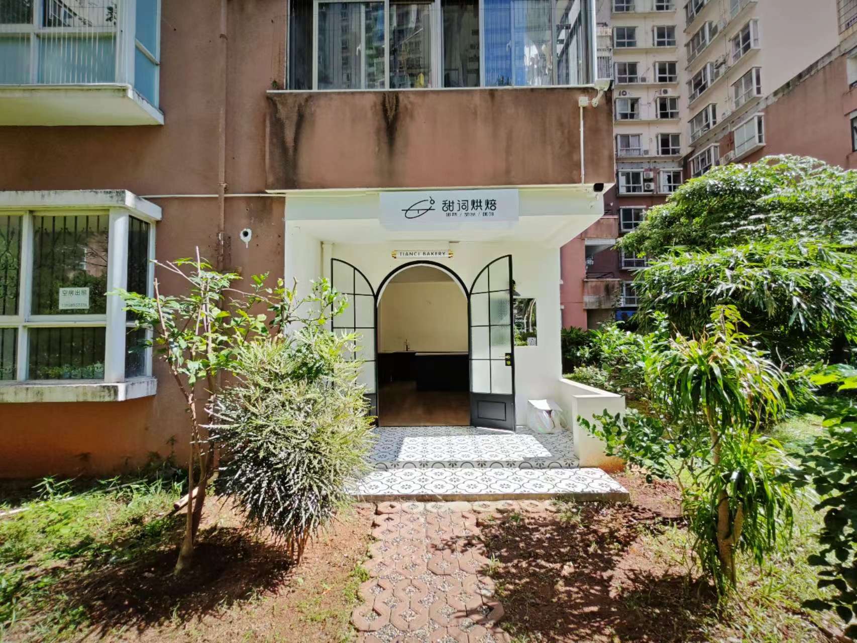 景瑞花园 3室2厅2卫 170.0万 景瑞花园 3室2厅2卫 170.0万室内图