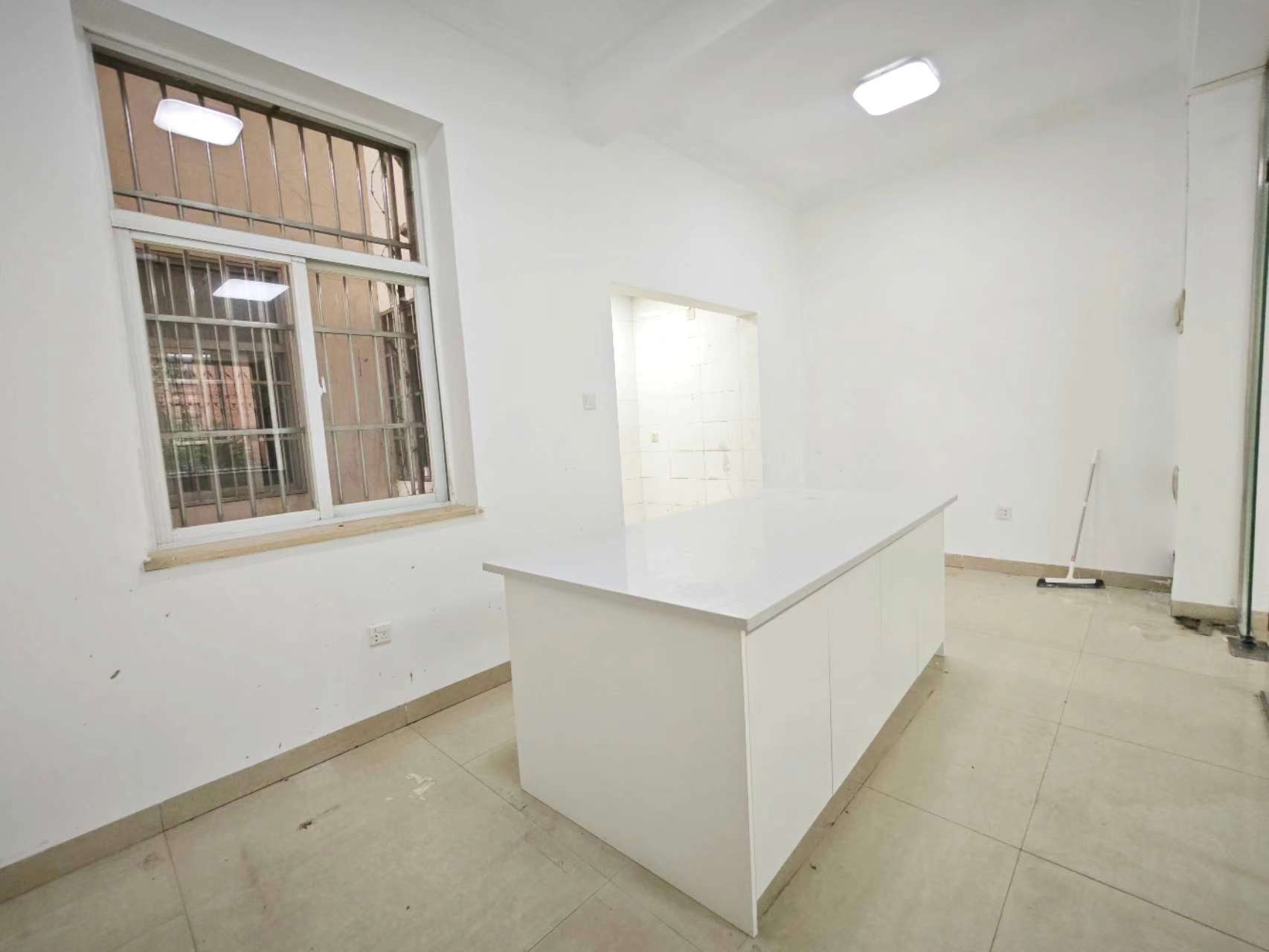 景瑞花园 3室2厅2卫 170.0万 景瑞花园 3室2厅2卫 170.0万室内图