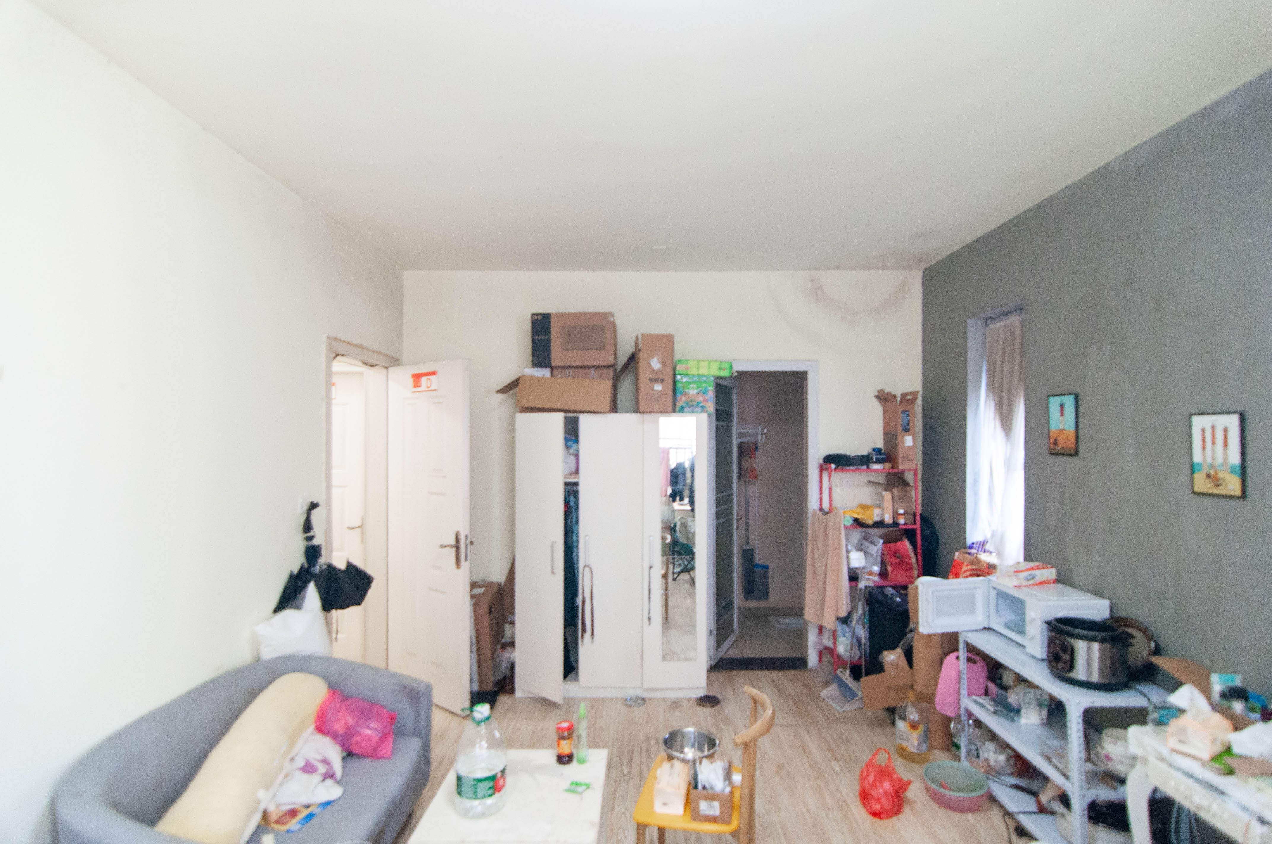 中建梅溪湖中心 4室2厅2卫 155.0万 中建梅溪湖中心 4室2厅2卫 155.0万客厅