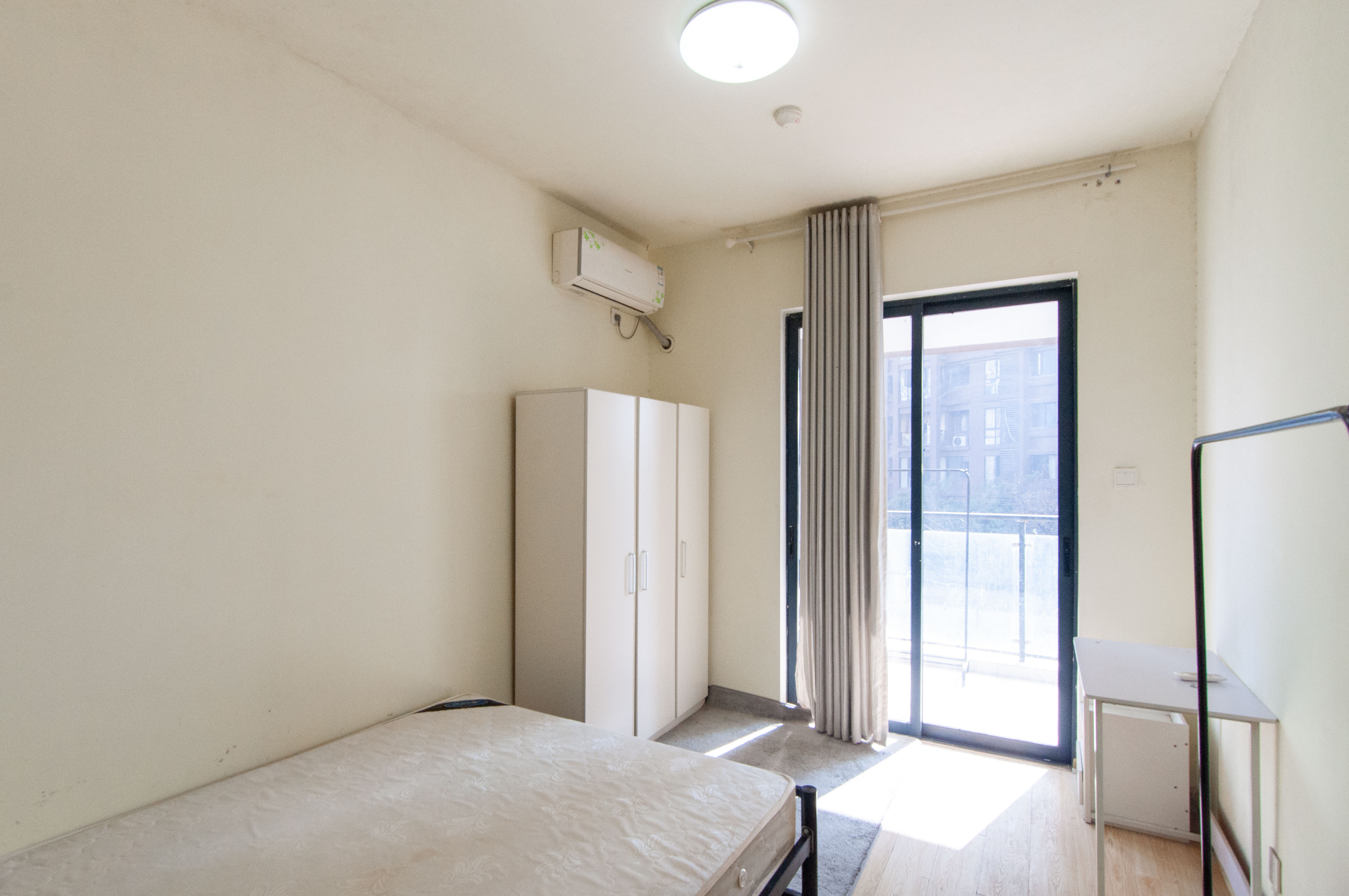 中建梅溪湖中心 4室2厅2卫 155.0万 中建梅溪湖中心 4室2厅2卫 155.0万其他