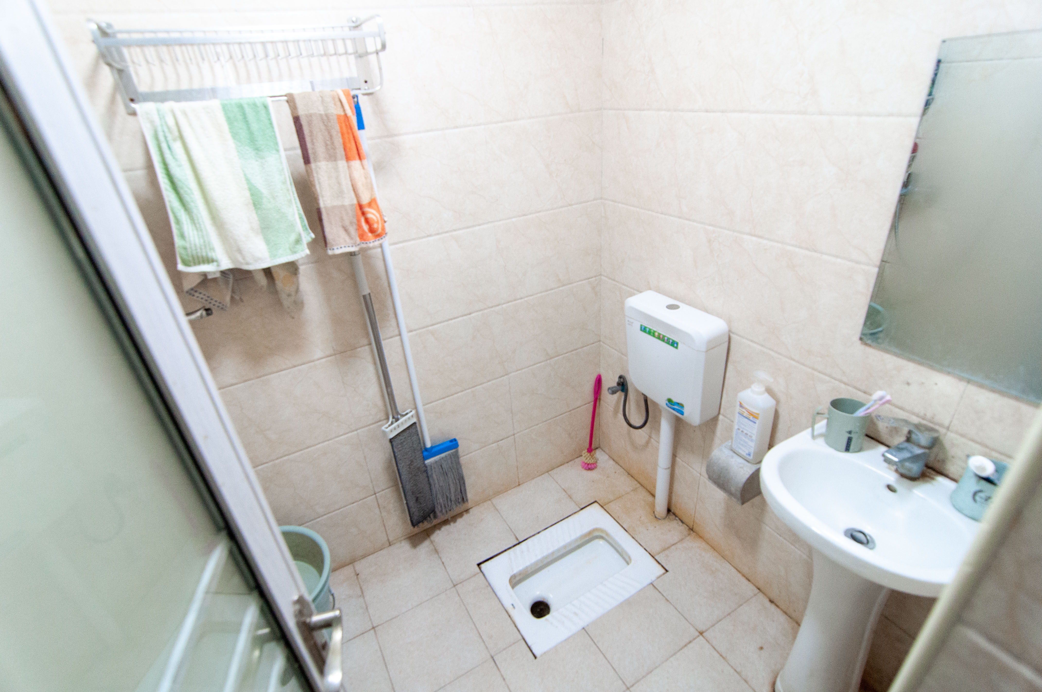 中建梅溪湖中心 4室2厅2卫 155.0万 中建梅溪湖中心 4室2厅2卫 155.0万卫生间