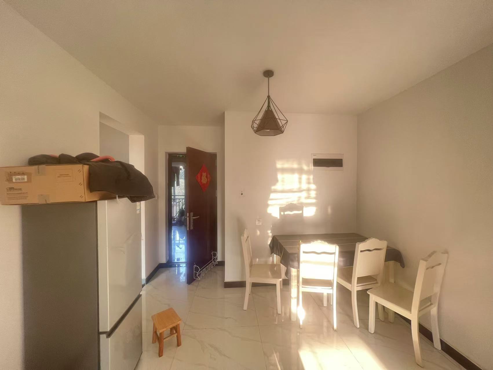 保利城（中航城国际社区、郡原美村）  3室2厅1卫    2200.0元/月室内图