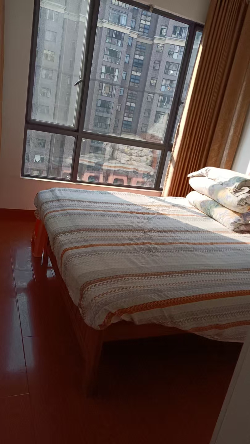 湘银星城 2室2厅1卫 1600.0元/月 湘银星城 2室2厅1卫 1600.0元/月室内图