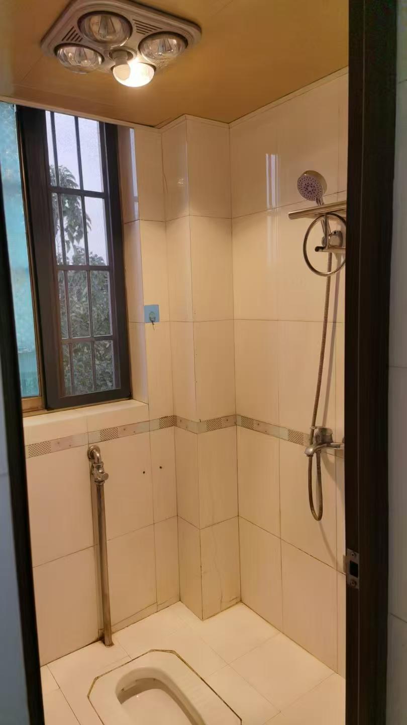 枫林绿洲 2室1厅1卫 1100.0元/月 枫林绿洲 2室1厅1卫 1100.0元/月室内图