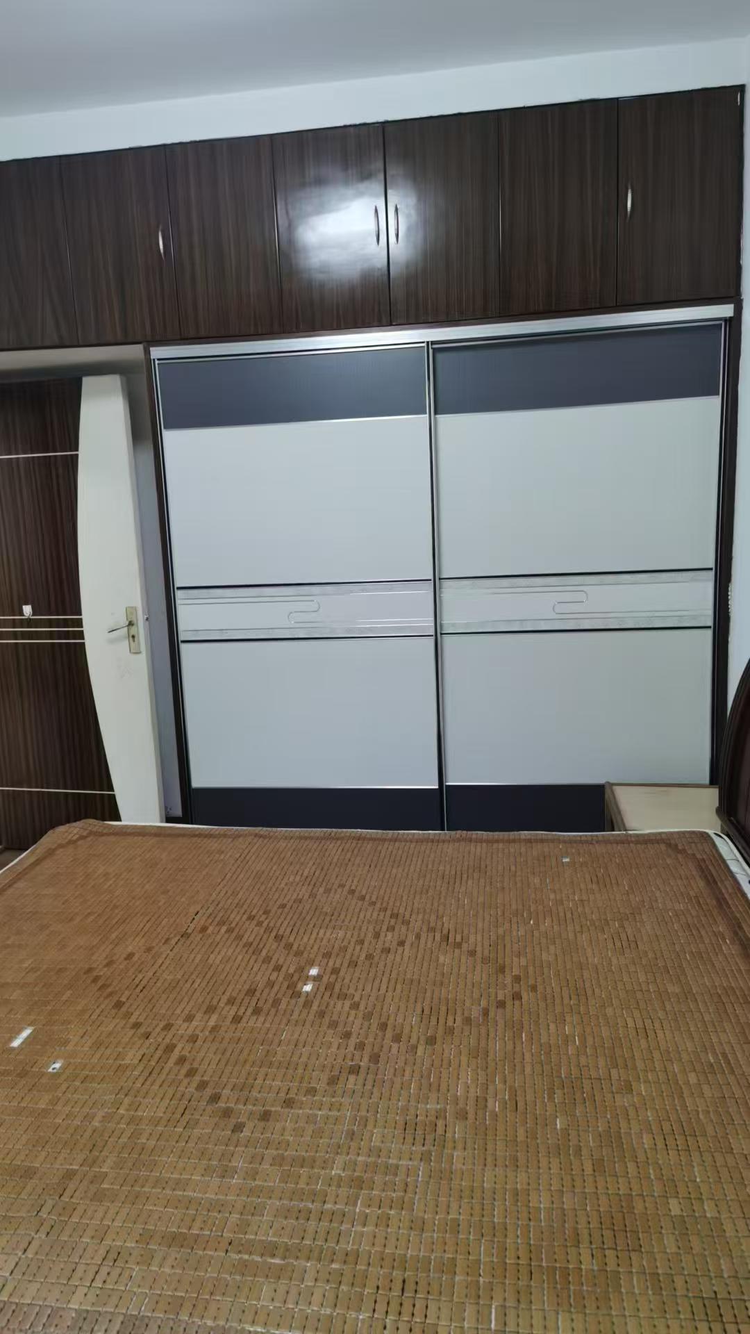 枫林绿洲 2室1厅1卫 1100.0元/月 枫林绿洲 2室1厅1卫 1100.0元/月室内图