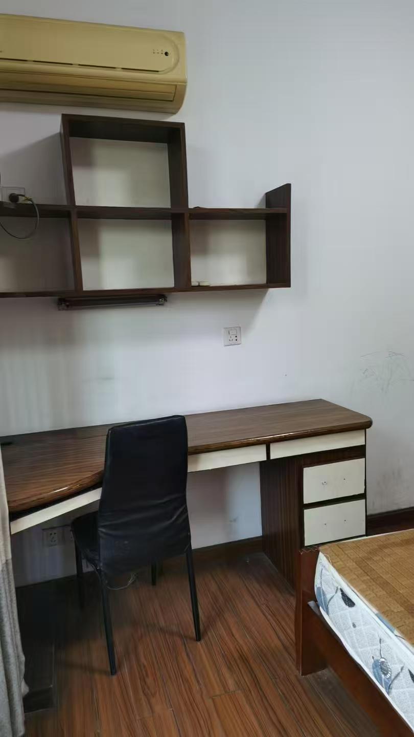 枫林绿洲 2室1厅1卫 1100.0元/月 枫林绿洲 2室1厅1卫 1100.0元/月室内图