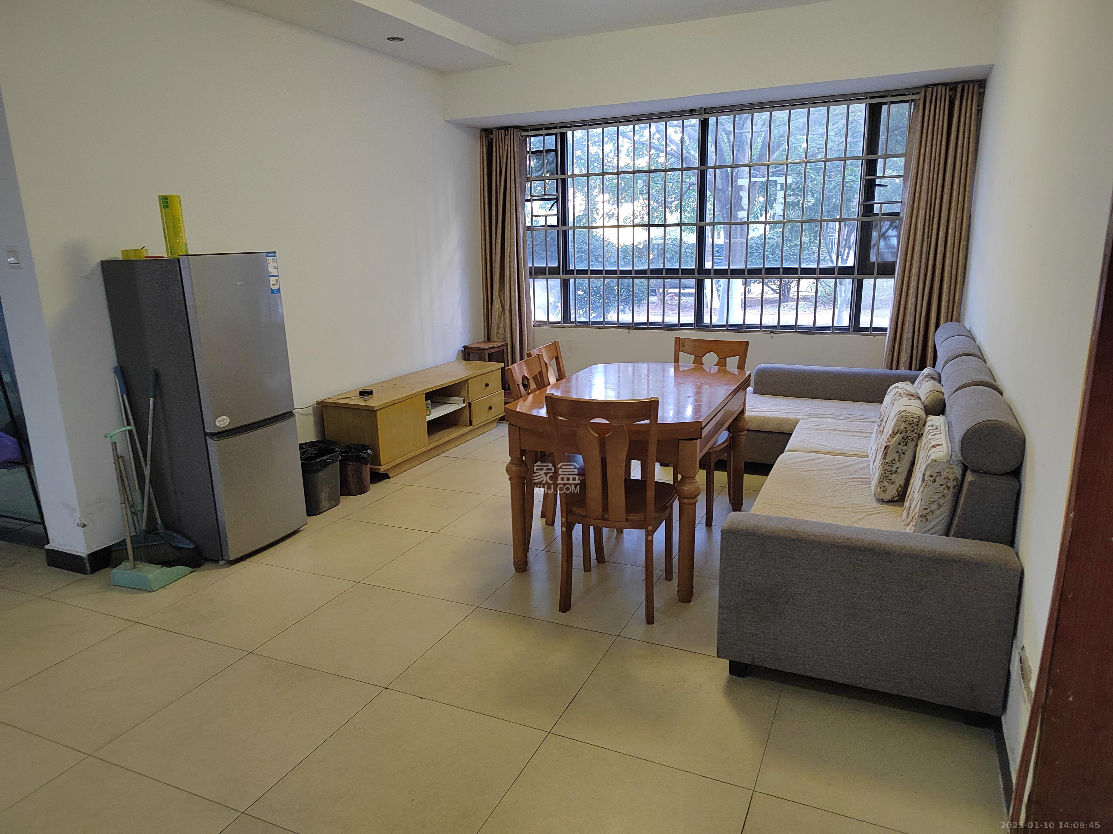 中信文化广场(中信新城二期) 3室2厅1卫 1500.0元/月 中信文化广场(中信新城二期) 3室2厅1卫 1500.0元/月室内图