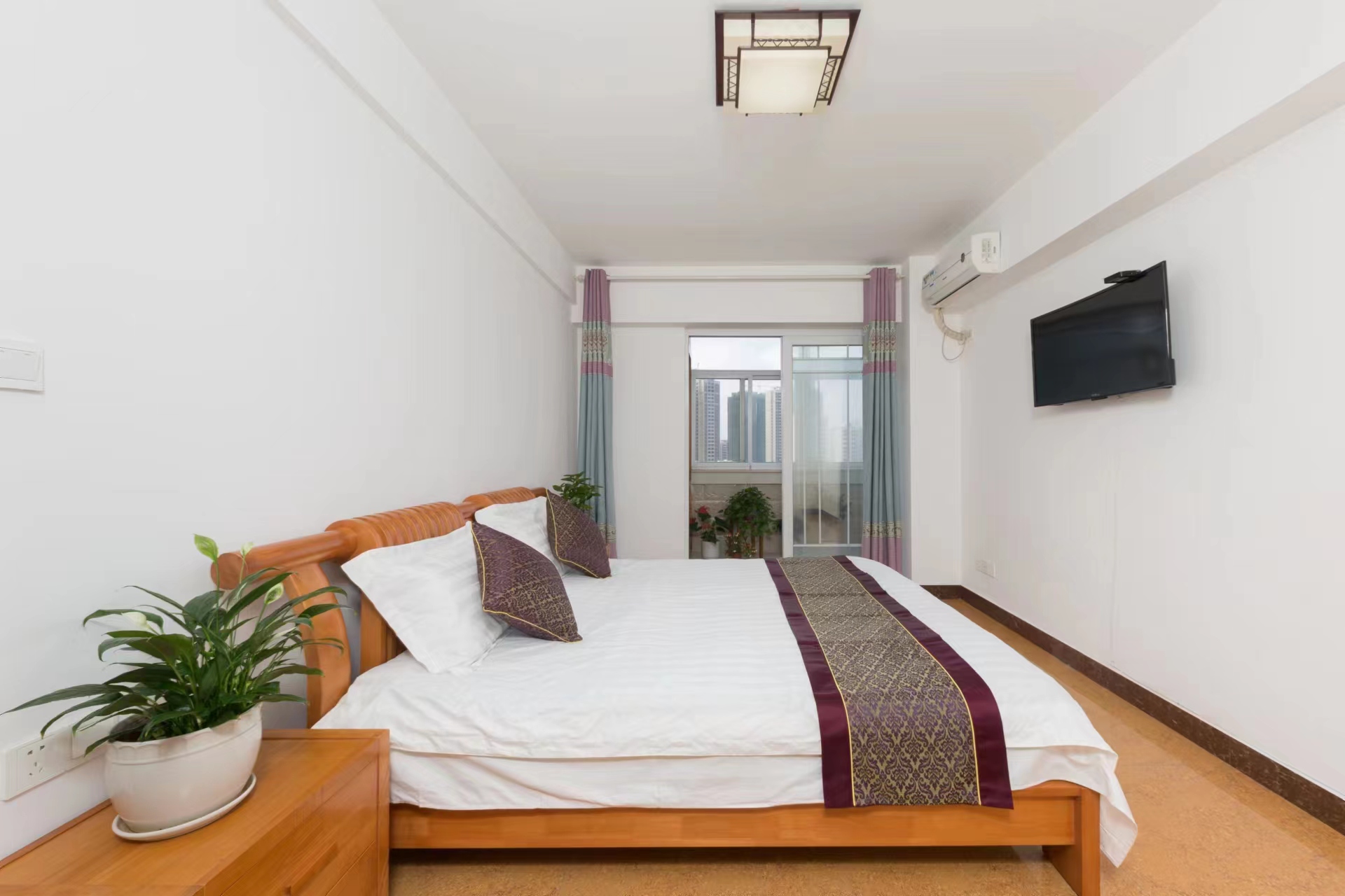 龙江大厦 4室2厅2卫 200.0万 龙江大厦 4室2厅2卫 200.0万室内图