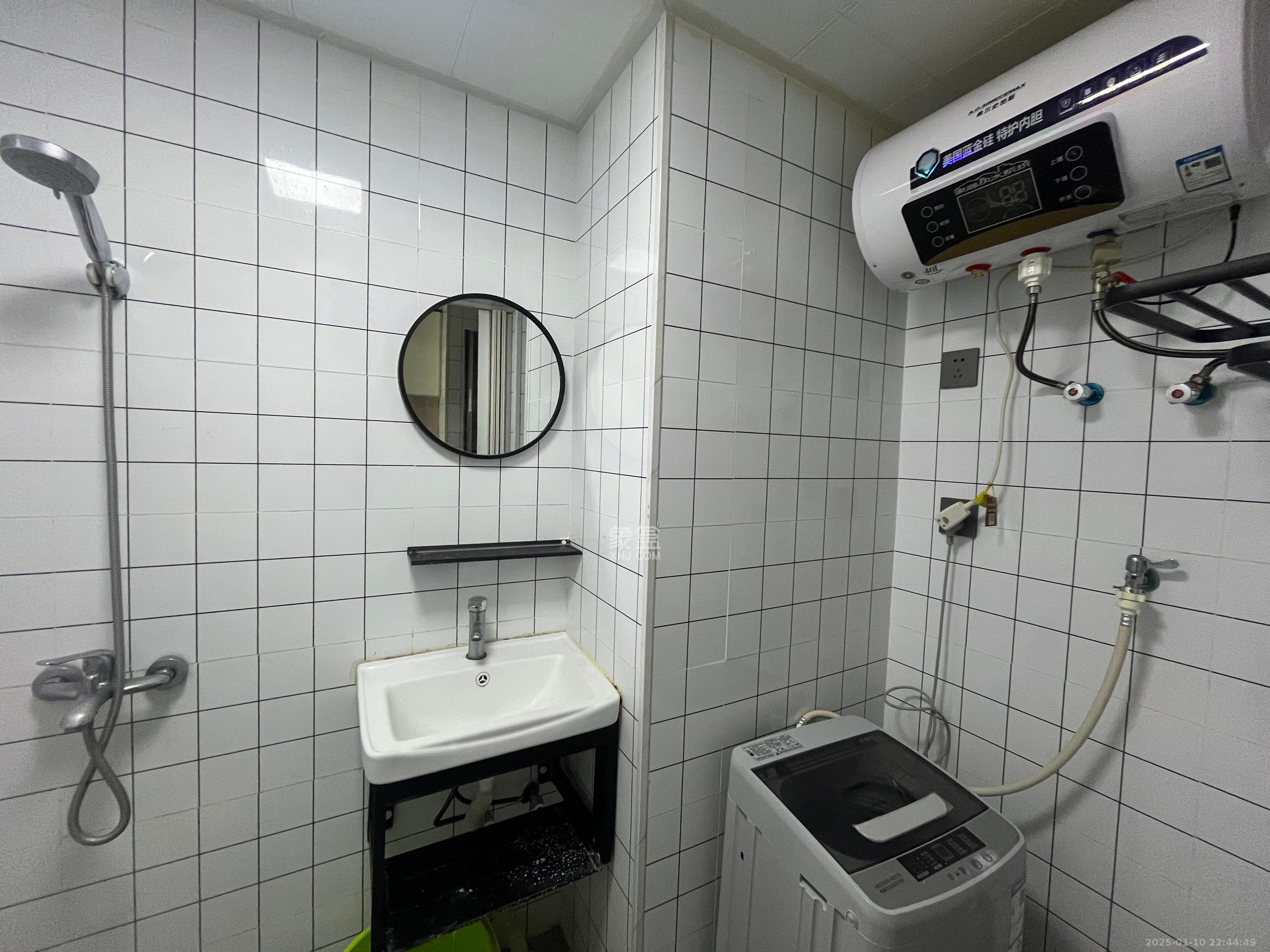 黄荆小区 1室0厅0卫 2400.0元/月 黄荆小区 1室0厅0卫 2400.0元/月室内图