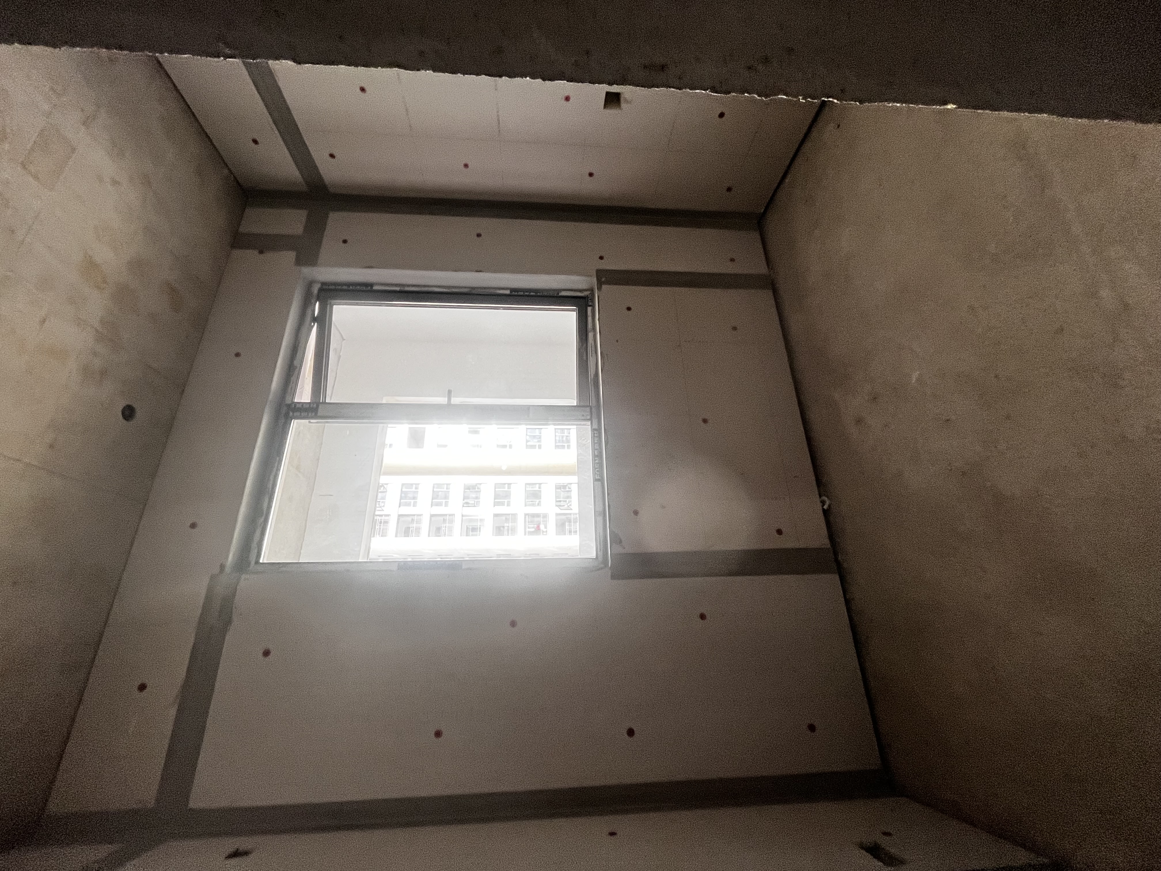 吾悦广场 4室2厅2卫 69.8万 吾悦广场 4室2厅2卫 69.8万客厅