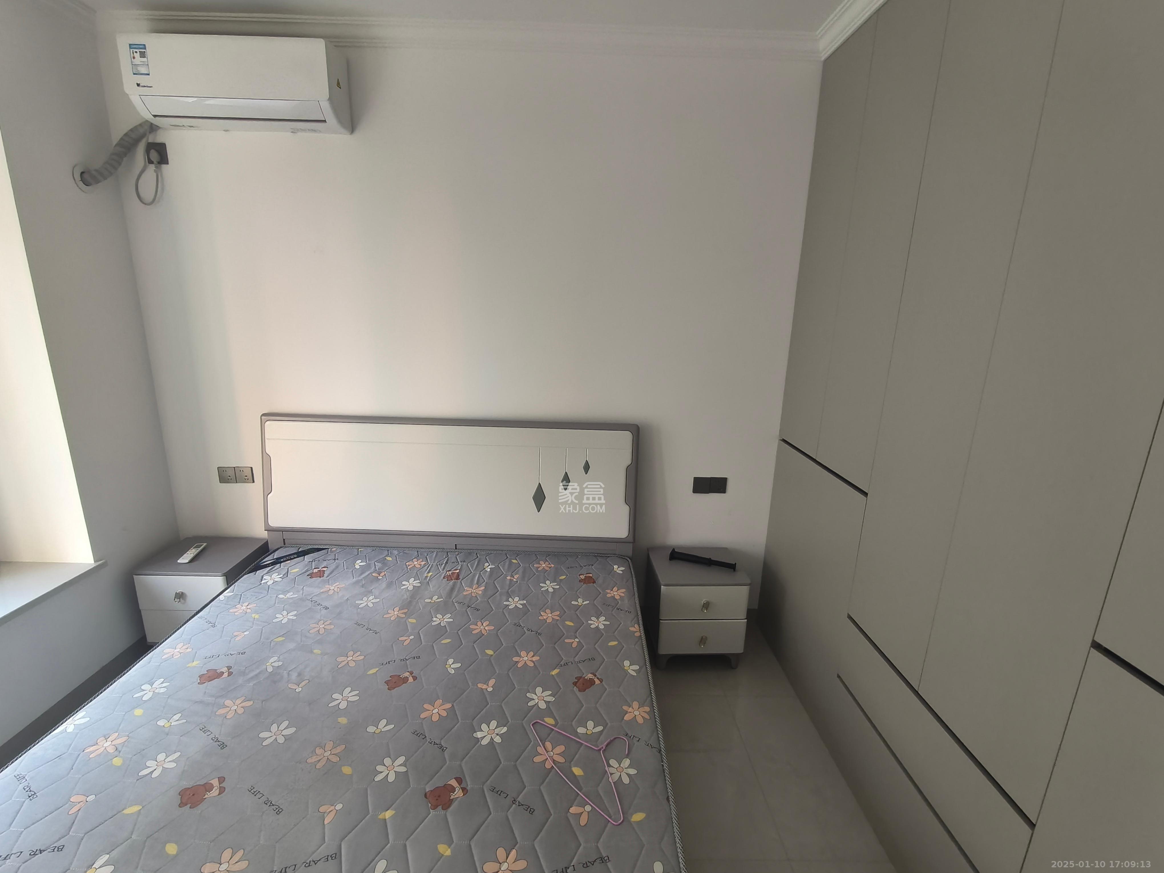 蓝光雍锦半岛 3室2厅2卫 3400.0元/月 蓝光雍锦半岛 3室2厅2卫 3400.0元/月室内图