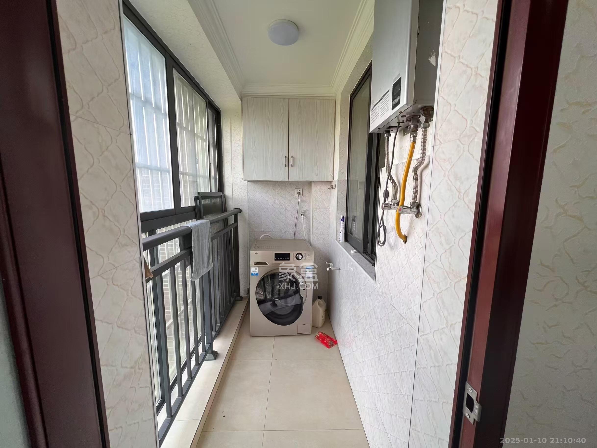 优山美地 4室2厅2卫 3200.0元/月 优山美地 4室2厅2卫 3200.0元/月室内图