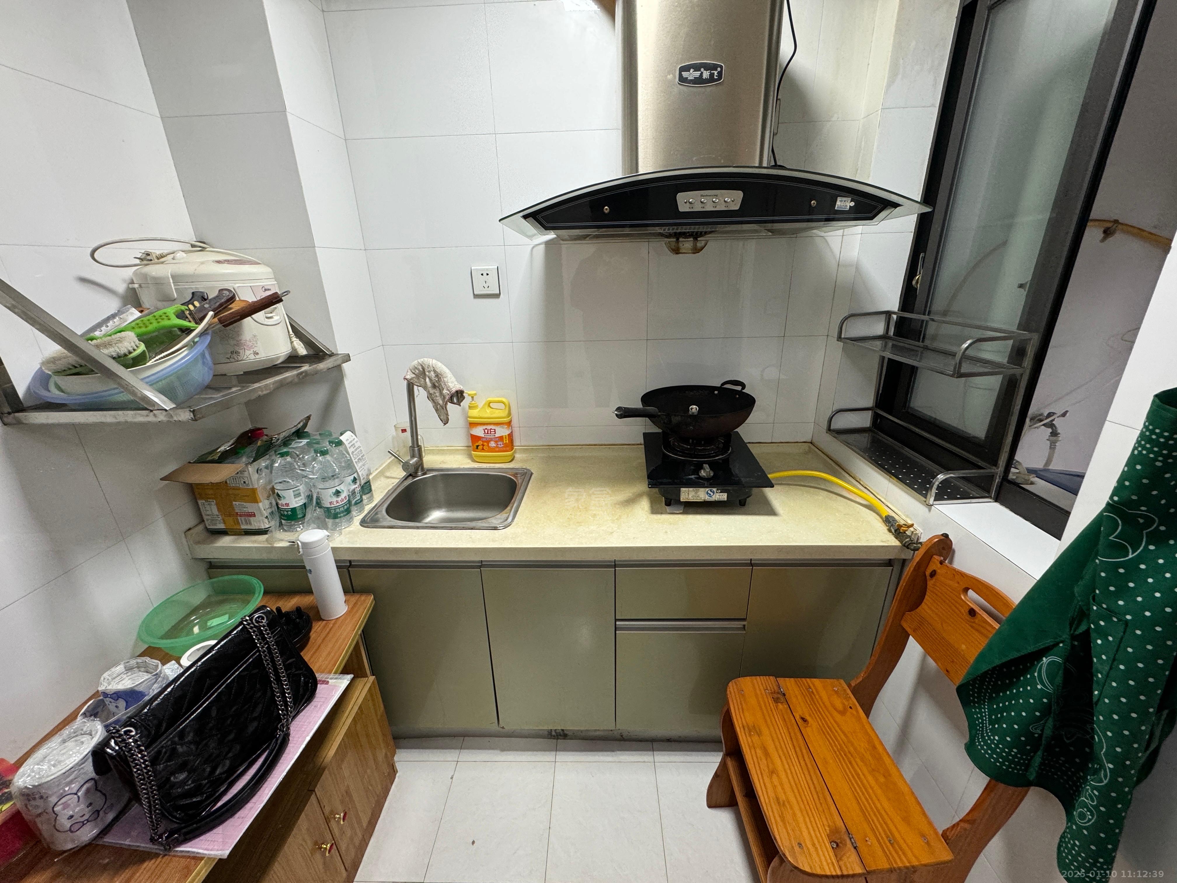 水岸春天 1室1厅1卫 1400.0元/月 水岸春天 1室1厅1卫 1400.0元/月室内图