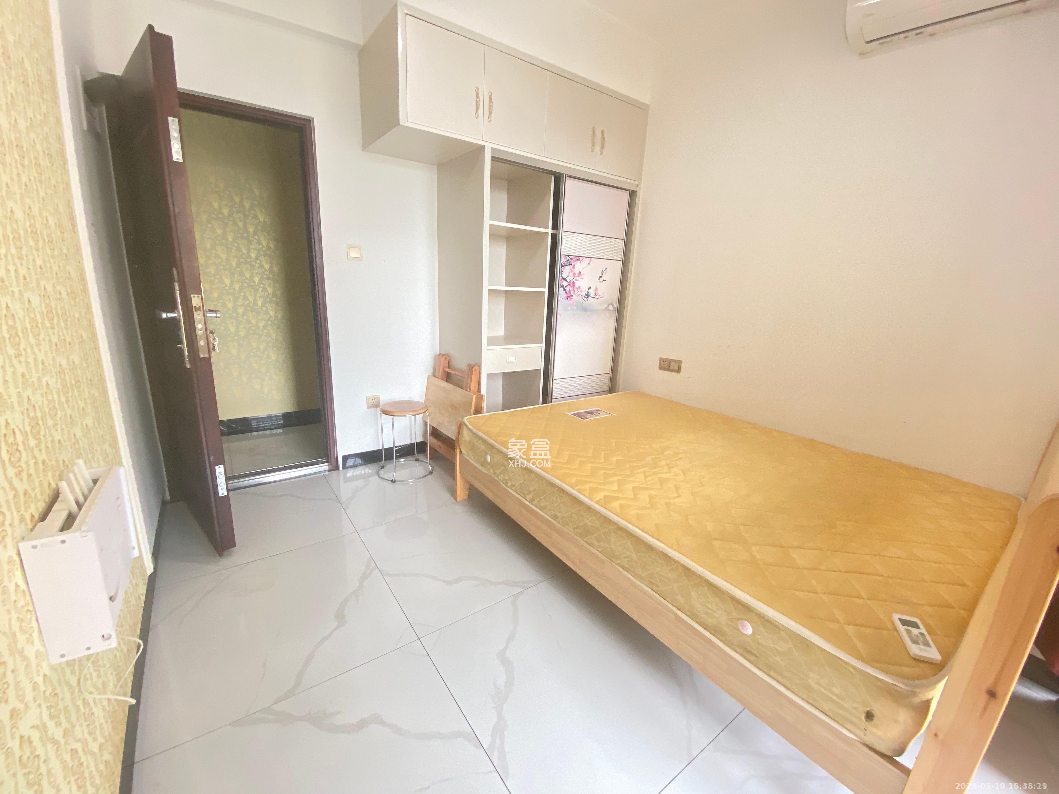 和康园小区  1室1厅1卫   1200.00元/月室内图