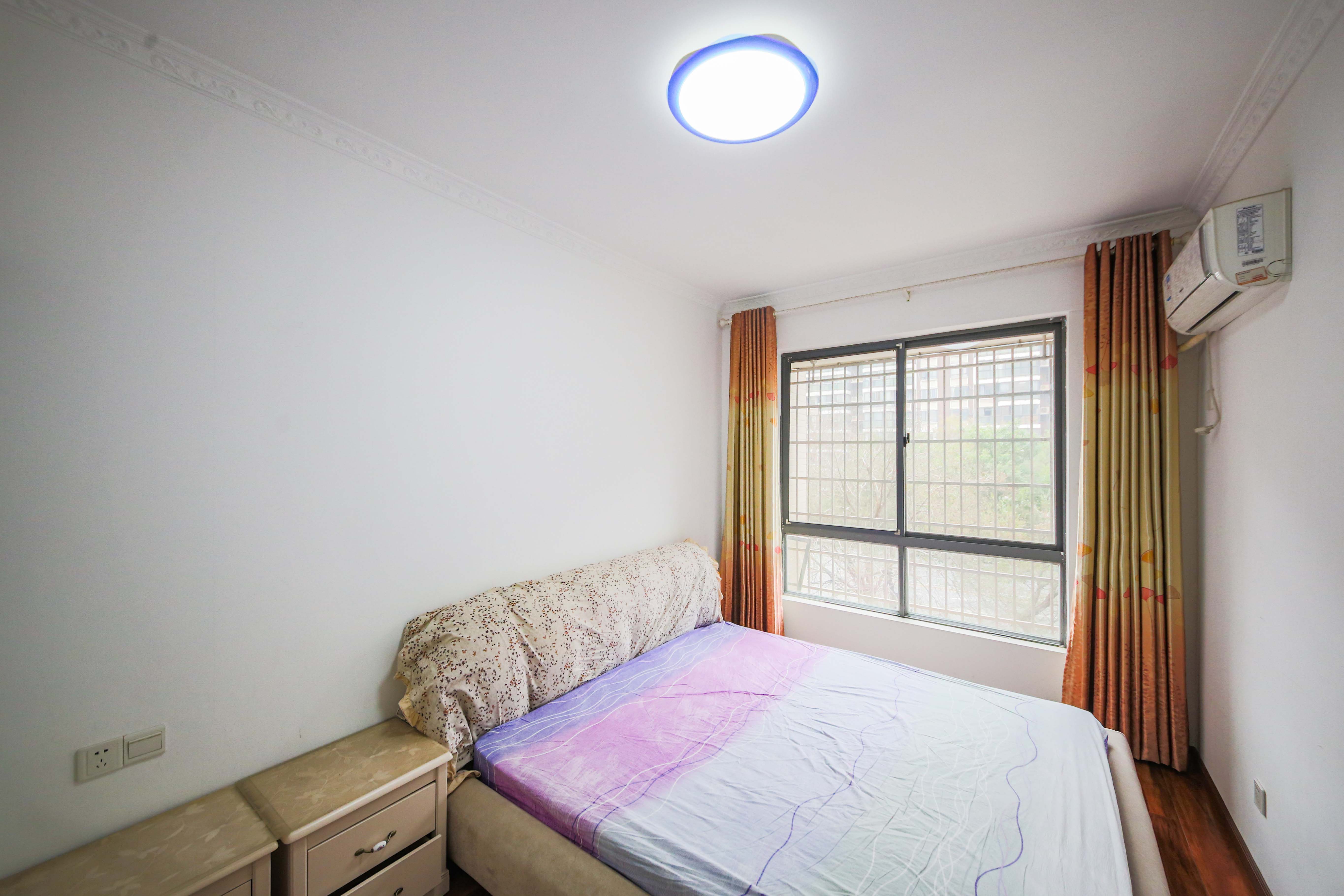 鑫远湘府华城  3室2厅2卫    142.8万 鑫远湘府华城  3室2厅2卫    142.8万卧室