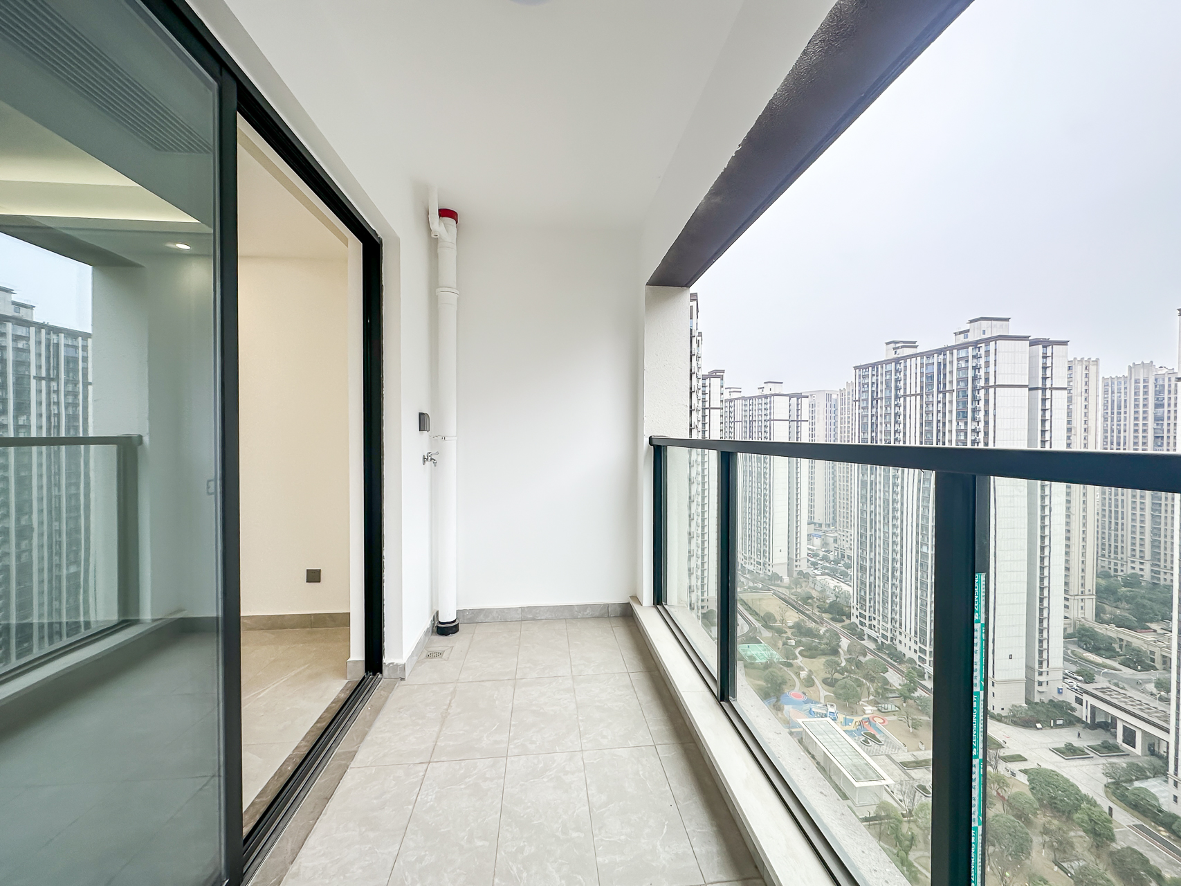 金富湘江悦城  4室2厅2卫    145.0万 金富湘江悦城  4室2厅2卫    145.0万阳台