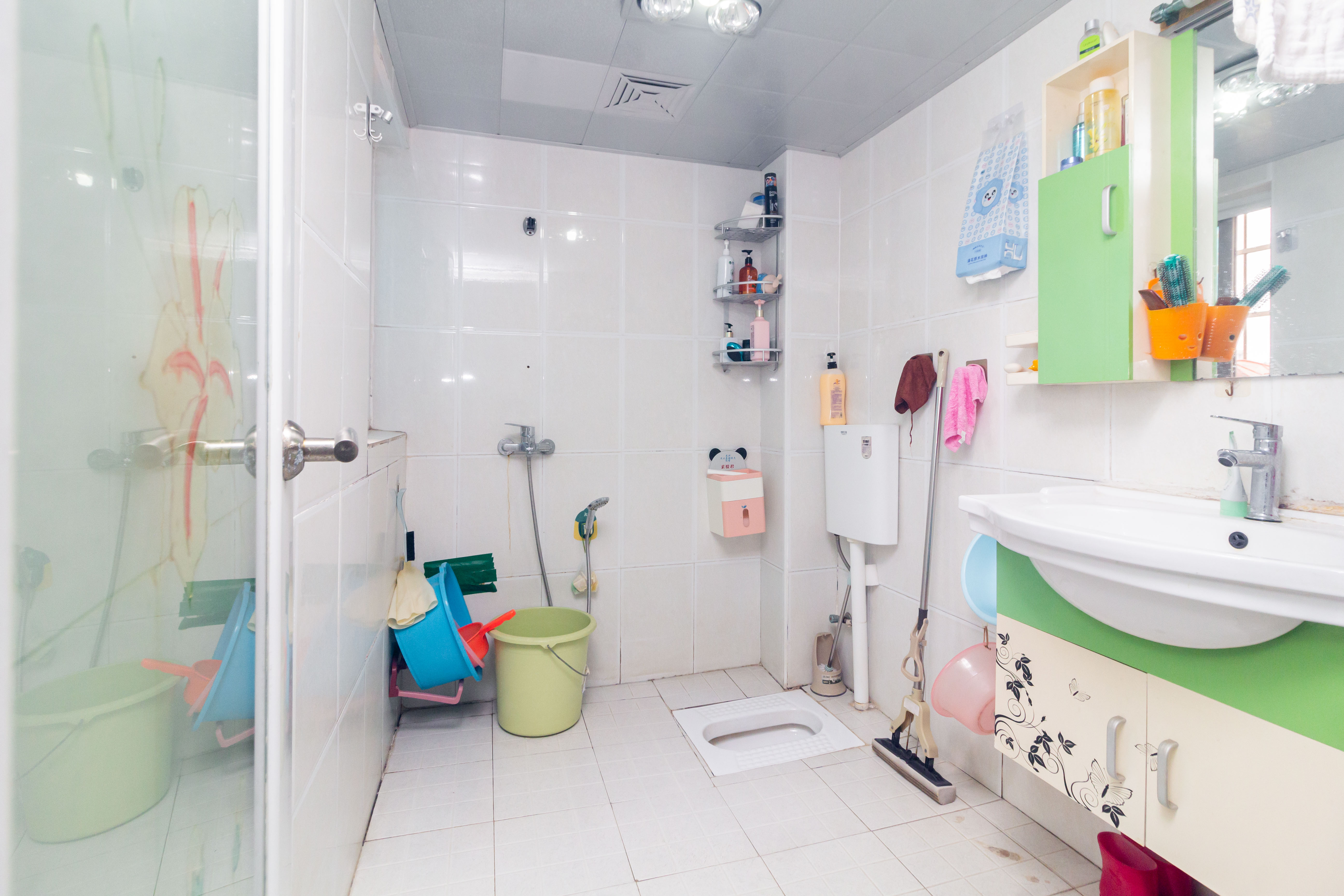 东业苹果社区  2室2厅1卫    37.6万卫生间