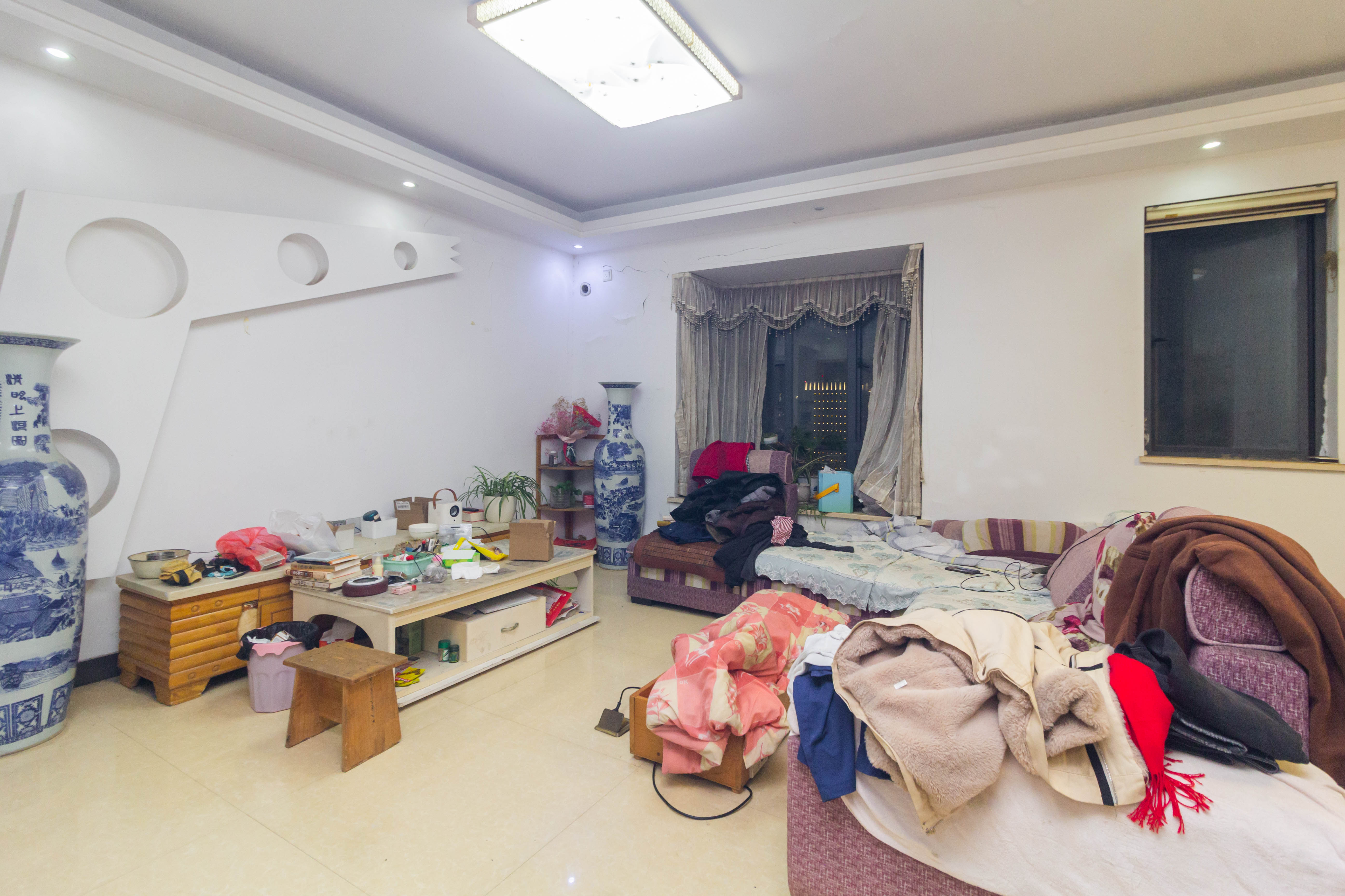 中国铁建国际城一期  4室2厅2卫    69.8万 中国铁建国际城一期  4室2厅2卫    69.8万