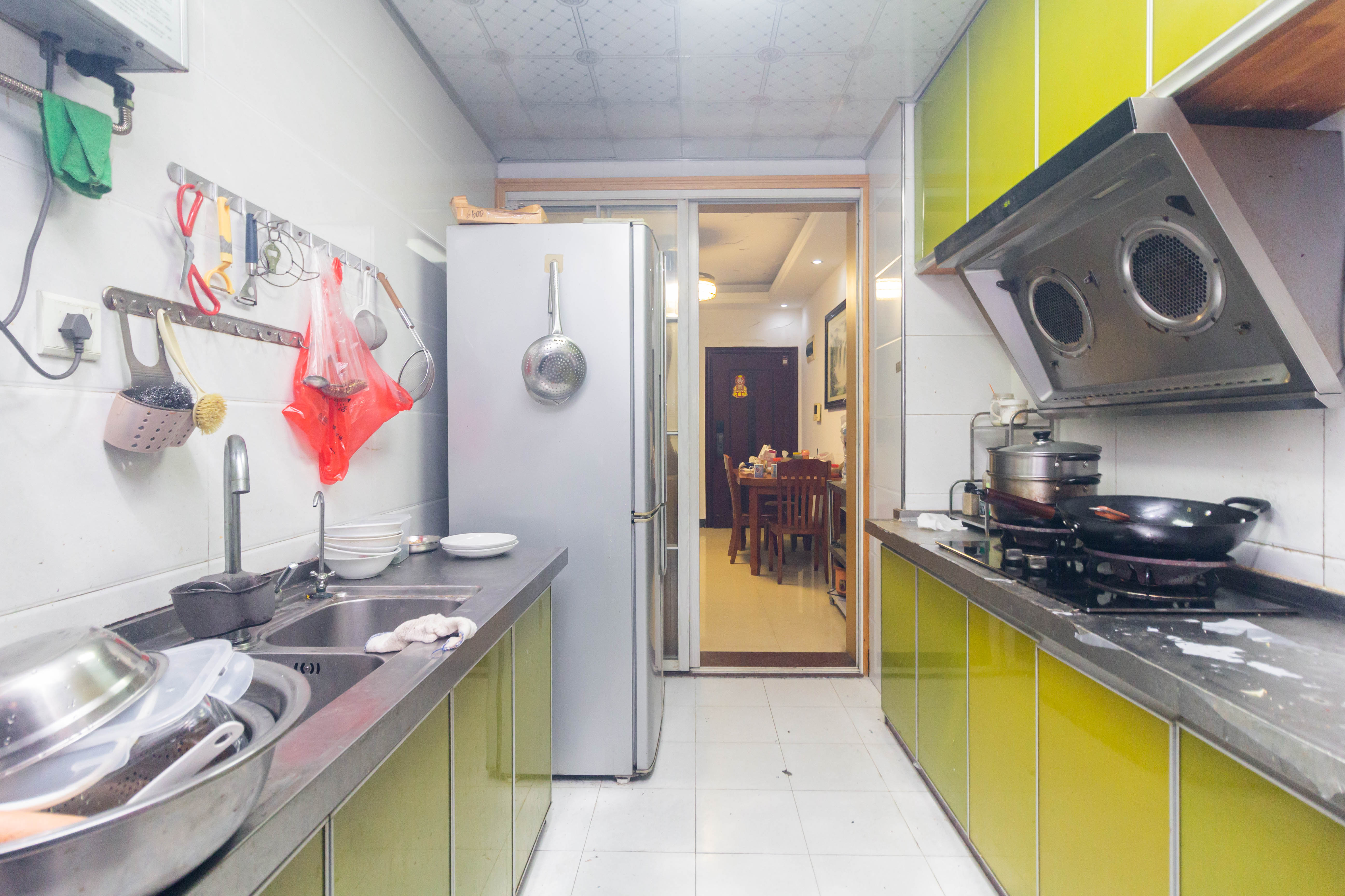 中国铁建国际城一期  4室2厅2卫    69.8万 中国铁建国际城一期  4室2厅2卫    69.8万厨房