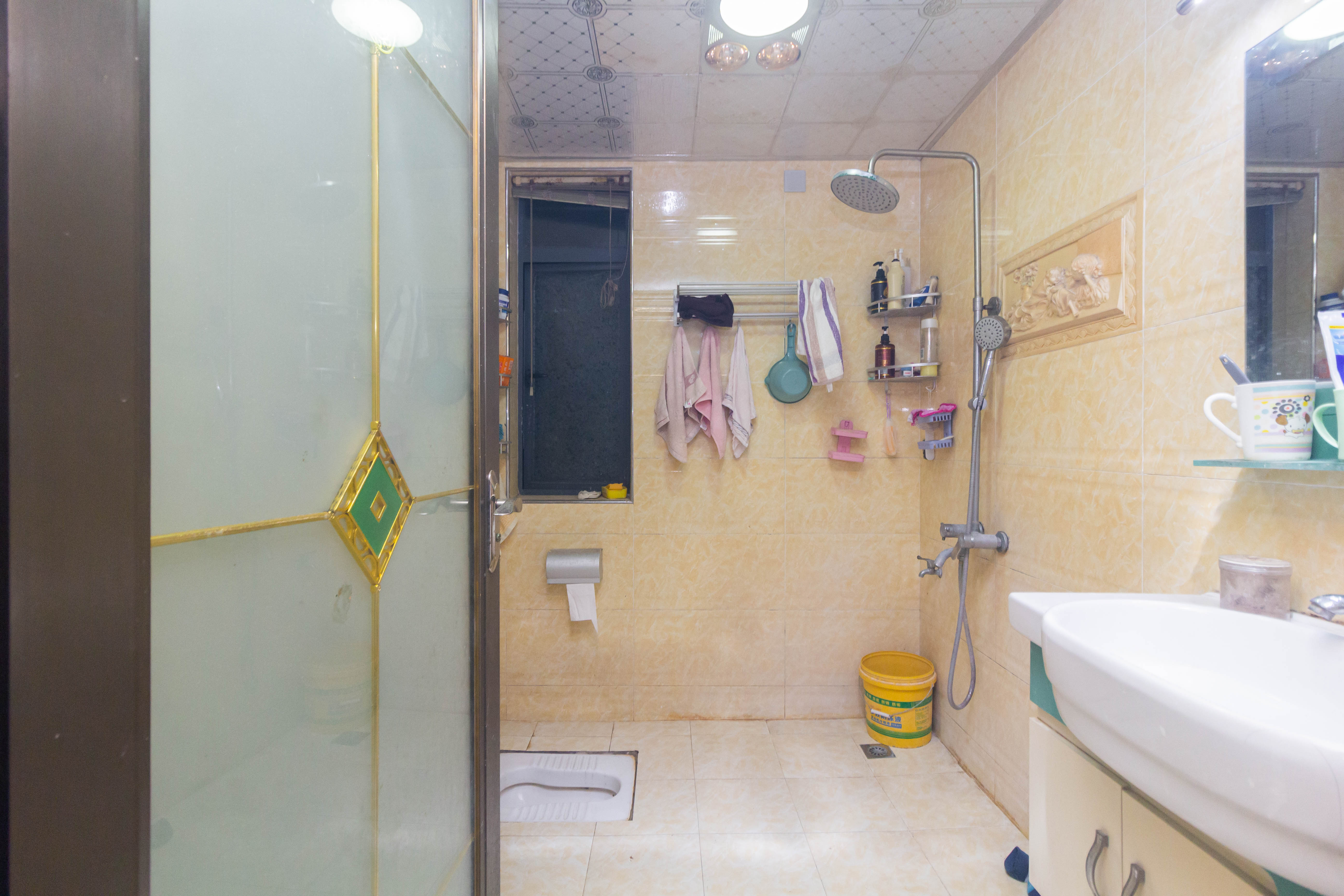 中国铁建国际城一期  4室2厅2卫    69.8万 中国铁建国际城一期  4室2厅2卫    69.8万卫生间