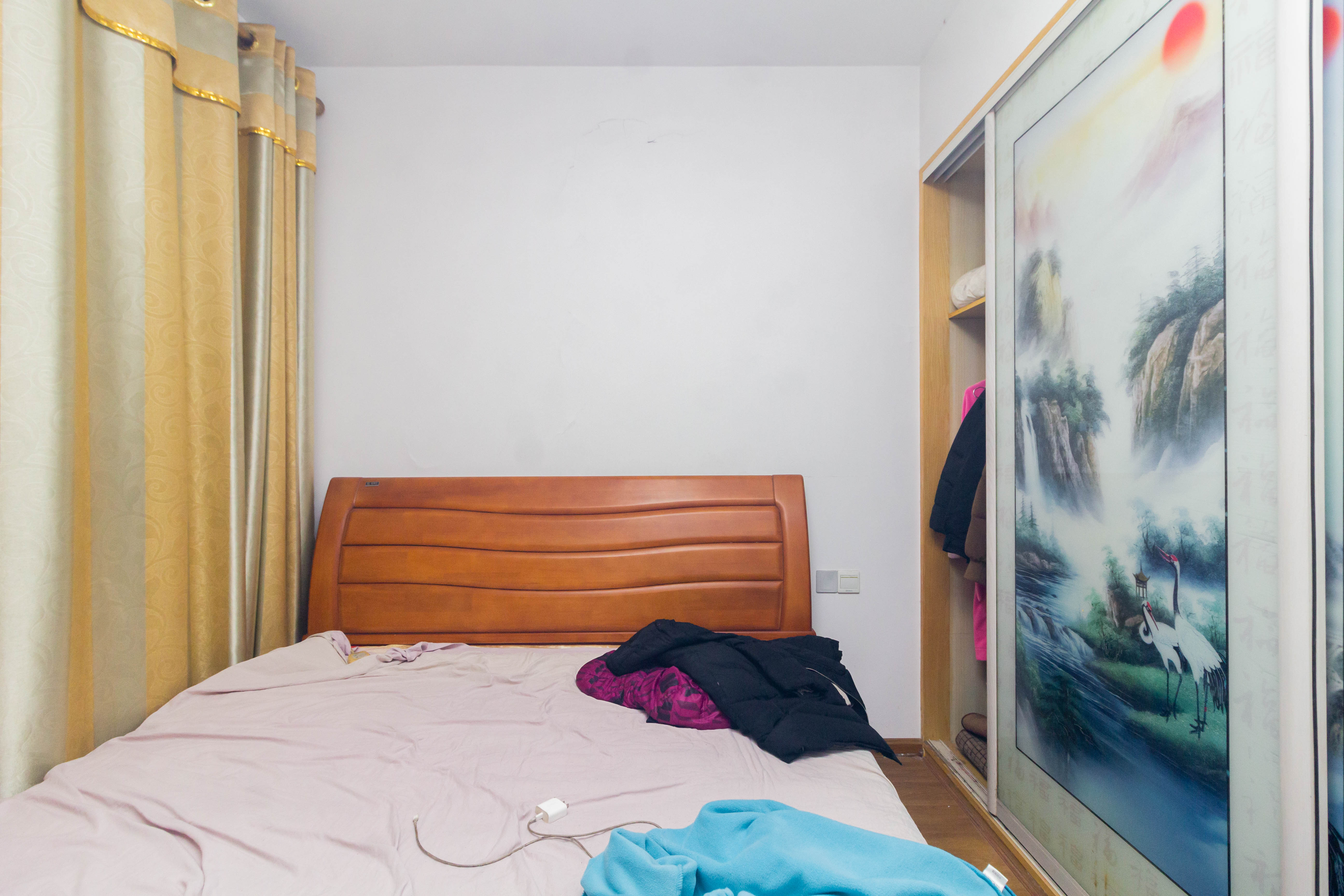 中国铁建国际城一期  4室2厅2卫    69.8万 中国铁建国际城一期  4室2厅2卫    69.8万卧室