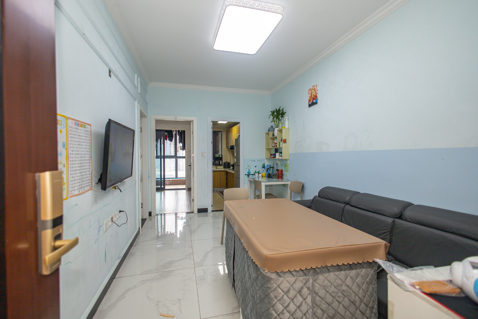 恒基凯旋门三期 2室2厅1卫 46.8万 恒基凯旋门三期 2室2厅1卫 46.8万客厅