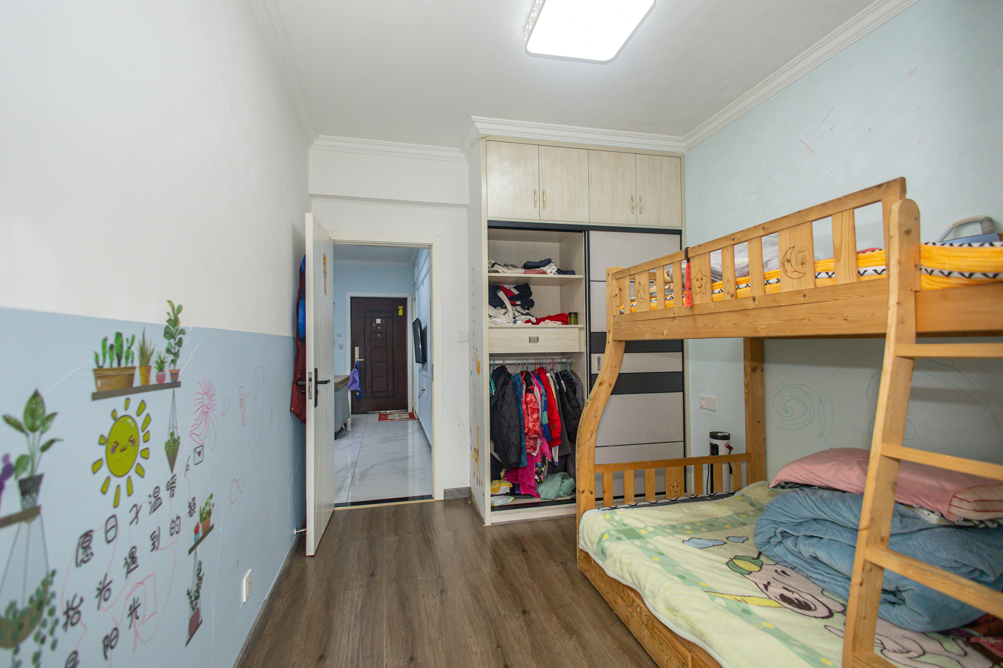 恒基凯旋门三期 2室2厅1卫 46.8万 恒基凯旋门三期 2室2厅1卫 46.8万卧室