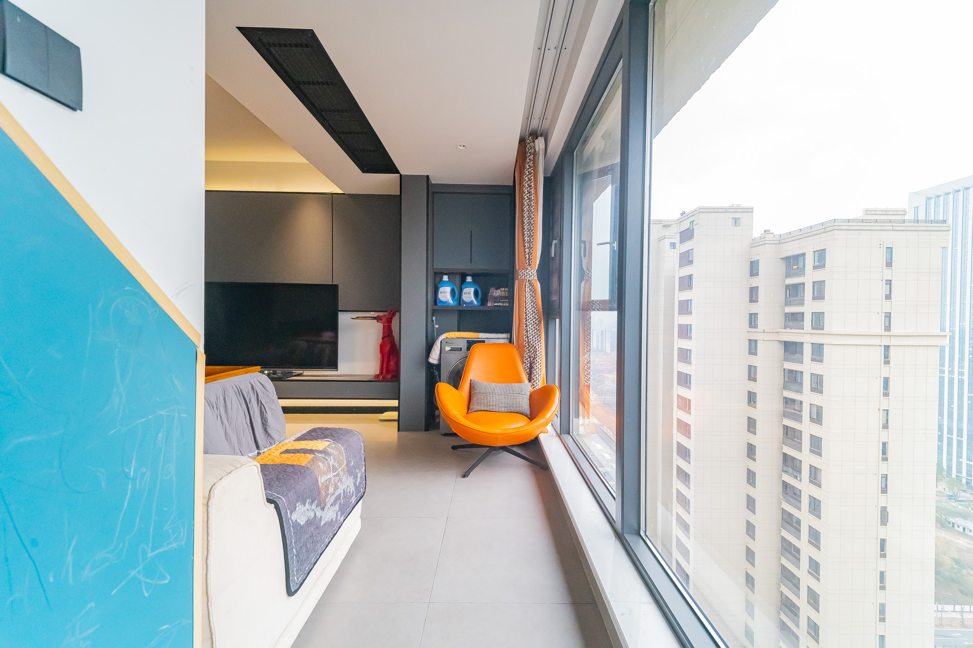 旭辉美的东樾城  3室2厅1卫    106.8万 旭辉美的东樾城  3室2厅1卫    106.8万阳台