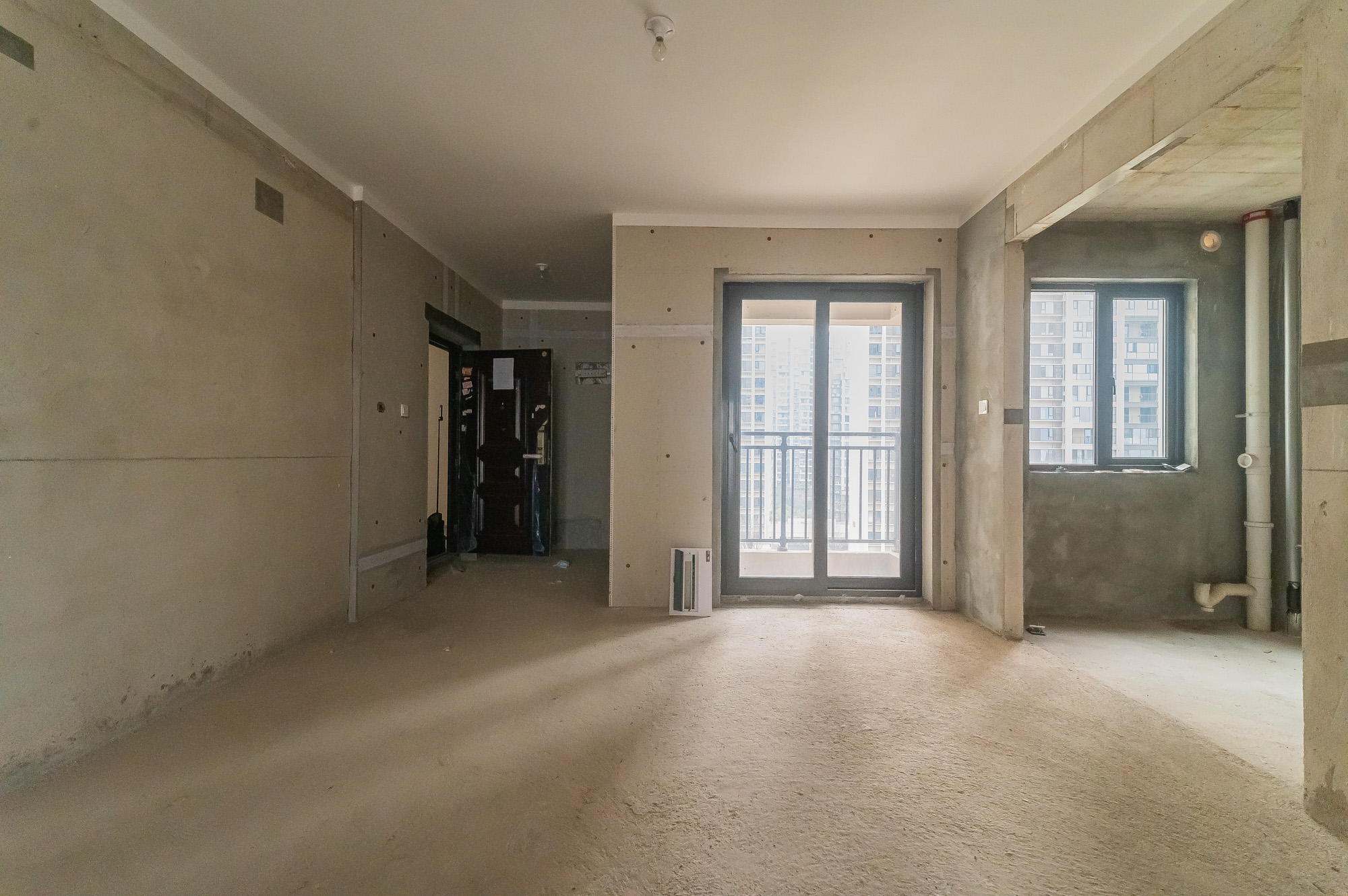 旭辉美的东樾城  4室2厅1卫    108.0万 旭辉美的东樾城  4室2厅1卫    108.0万客厅