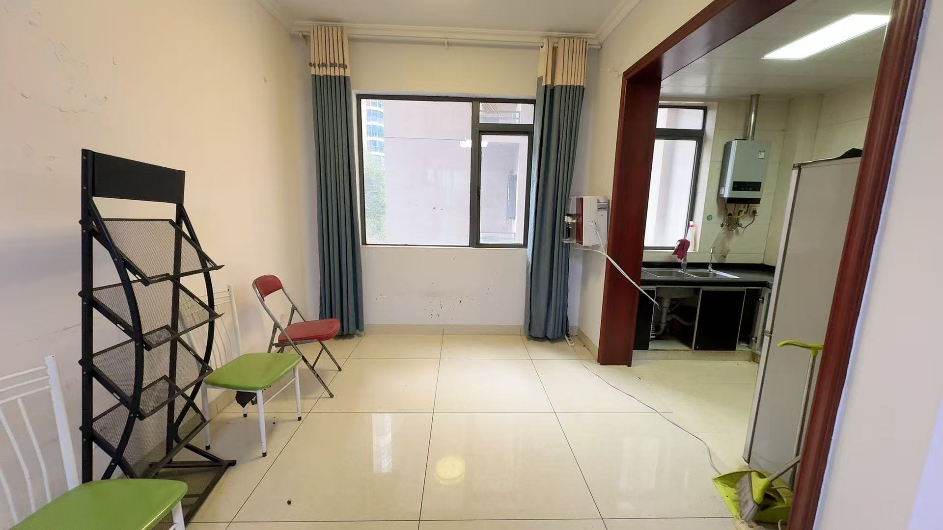 庐山春天早安华晨  3室2厅1卫    58.0万 庐山春天早安华晨  3室2厅1卫    58.0万室内图