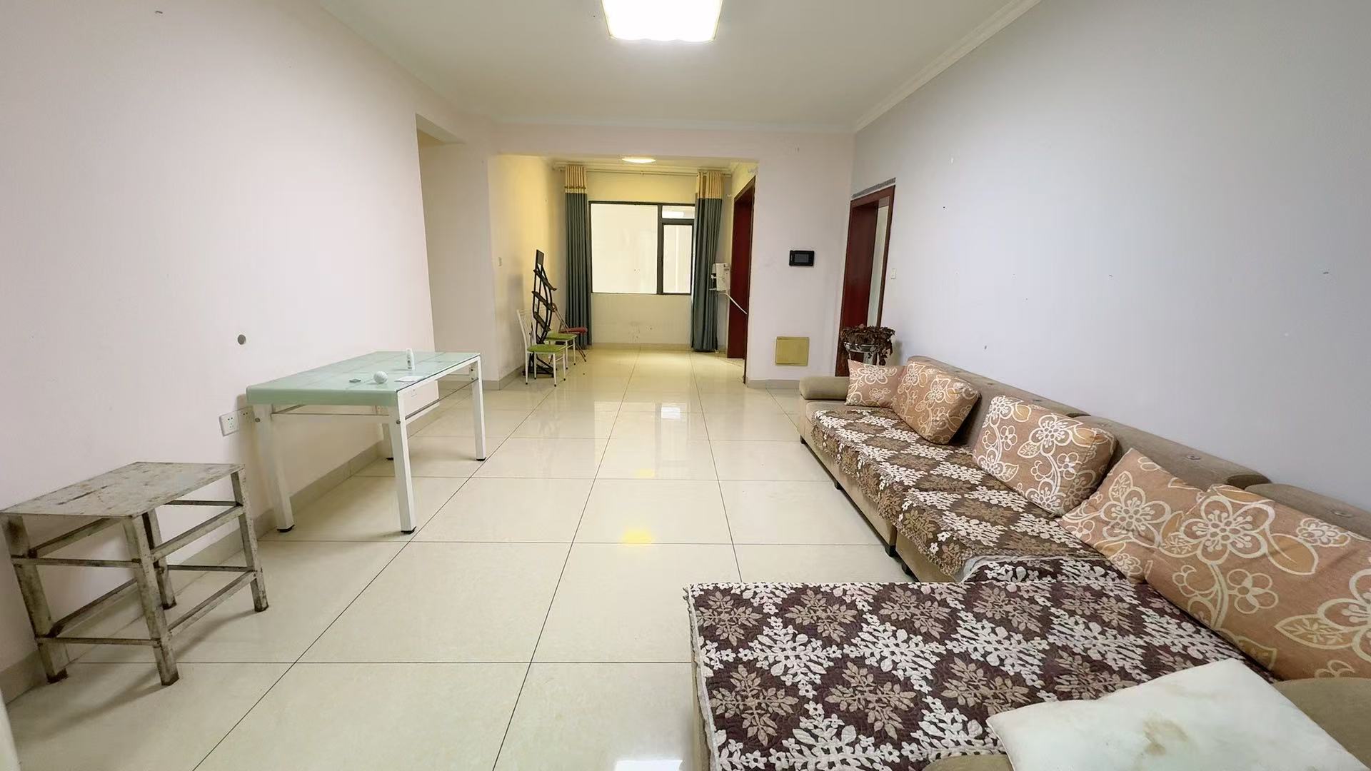 庐山春天早安华晨  3室2厅1卫    58.0万 庐山春天早安华晨  3室2厅1卫    58.0万室内图