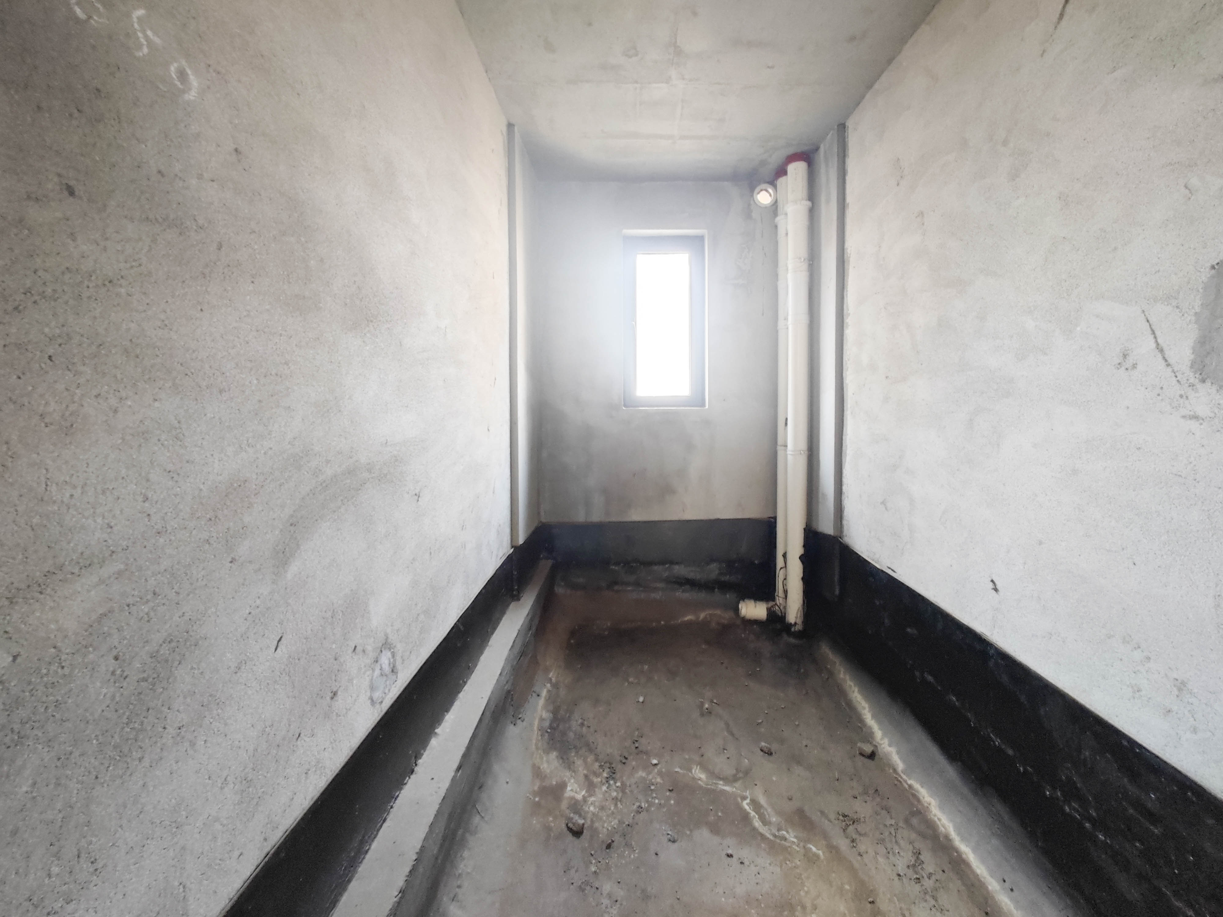 中建嘉和城  4室2厅2卫   140.00万卫生间