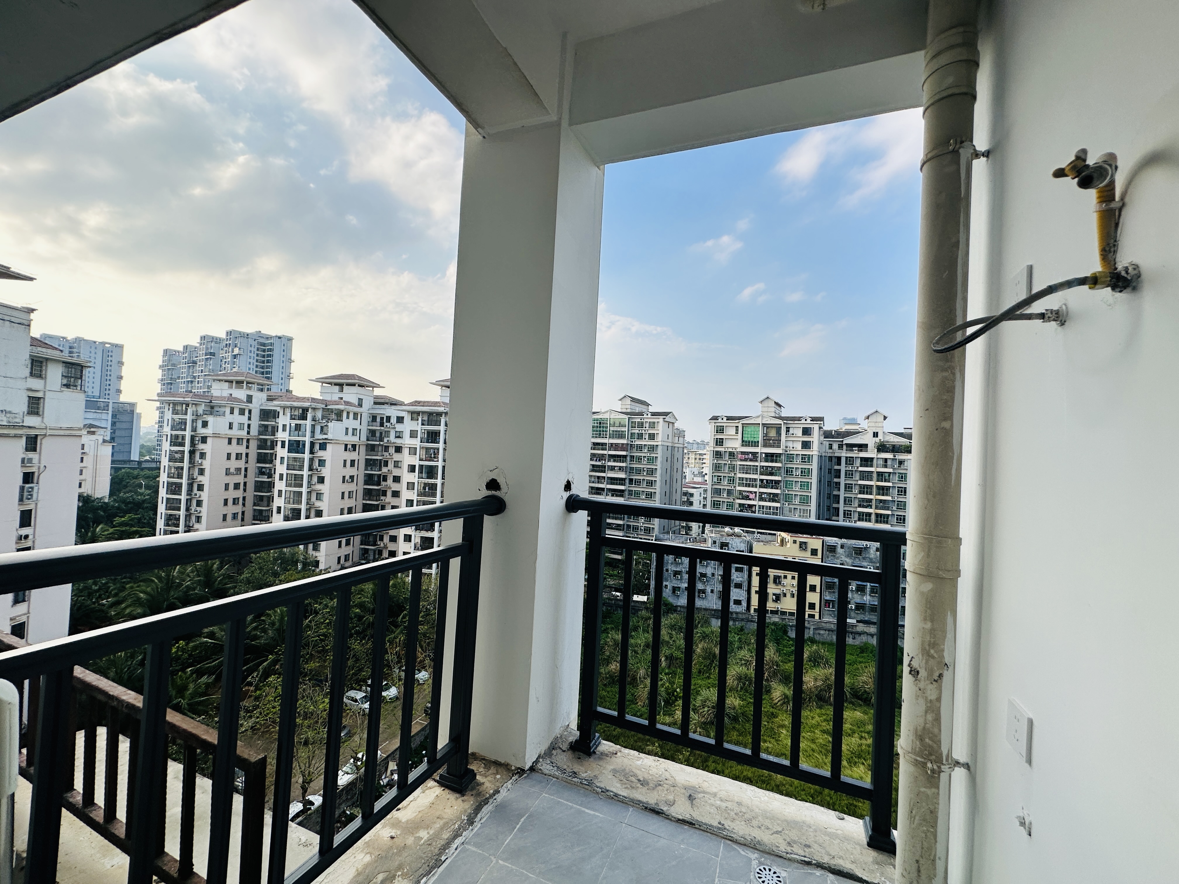 印象荷园 2室2厅1卫 92.0万 印象荷园 2室2厅1卫 92.0万阳台