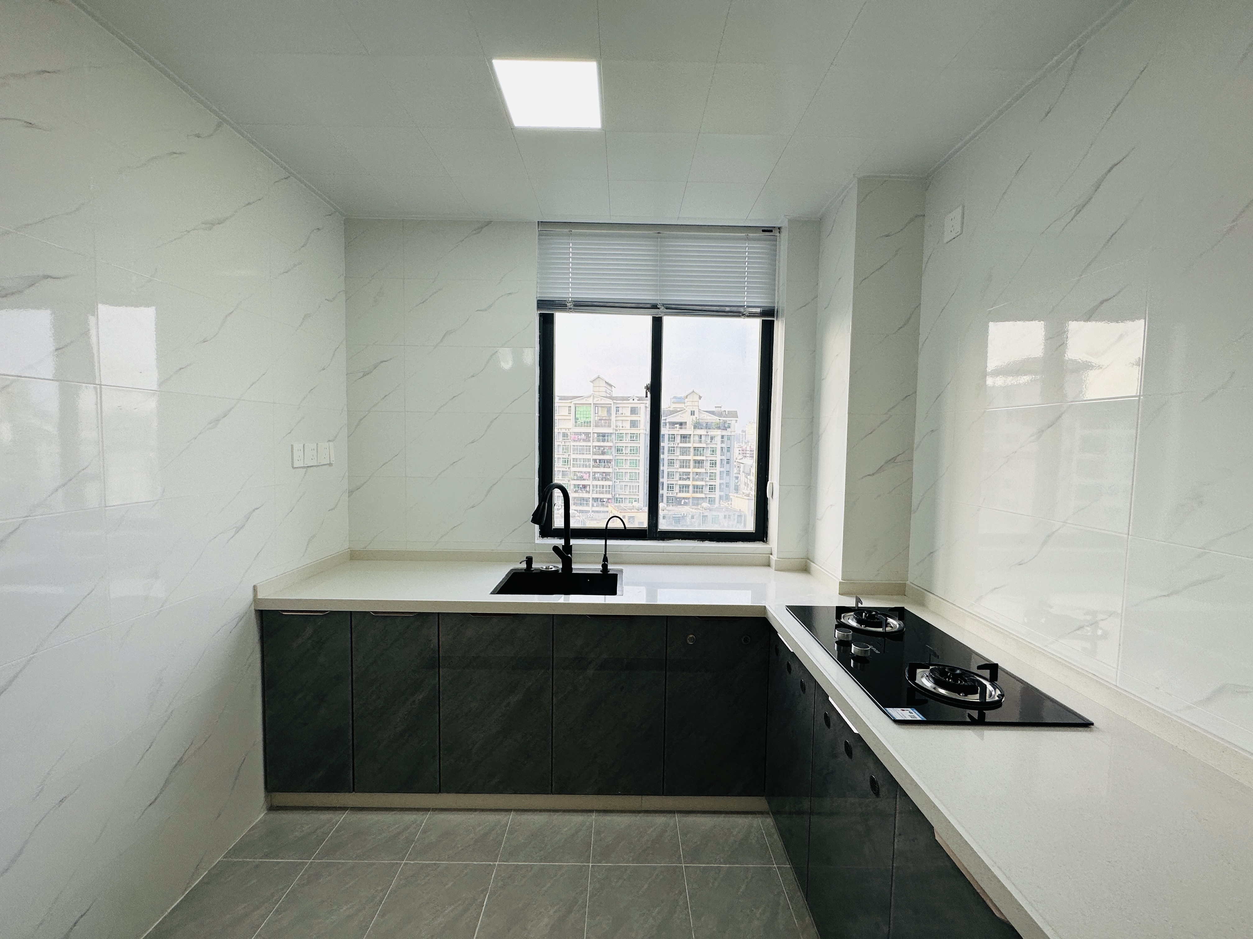 印象荷园 2室2厅1卫 92.0万 印象荷园 2室2厅1卫 92.0万厨房