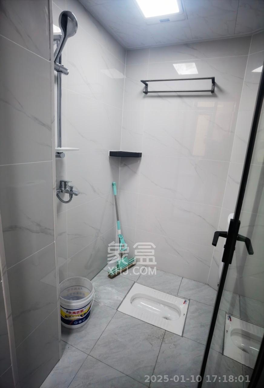 袁家岭省煤炭厅宿舍(芙蓉区省煤炭局小区) 3室1厅1卫 3100.0元/月 袁家岭省煤炭厅宿舍(芙蓉区省煤炭局小区) 3室1厅1卫 3100.0元/月室内图