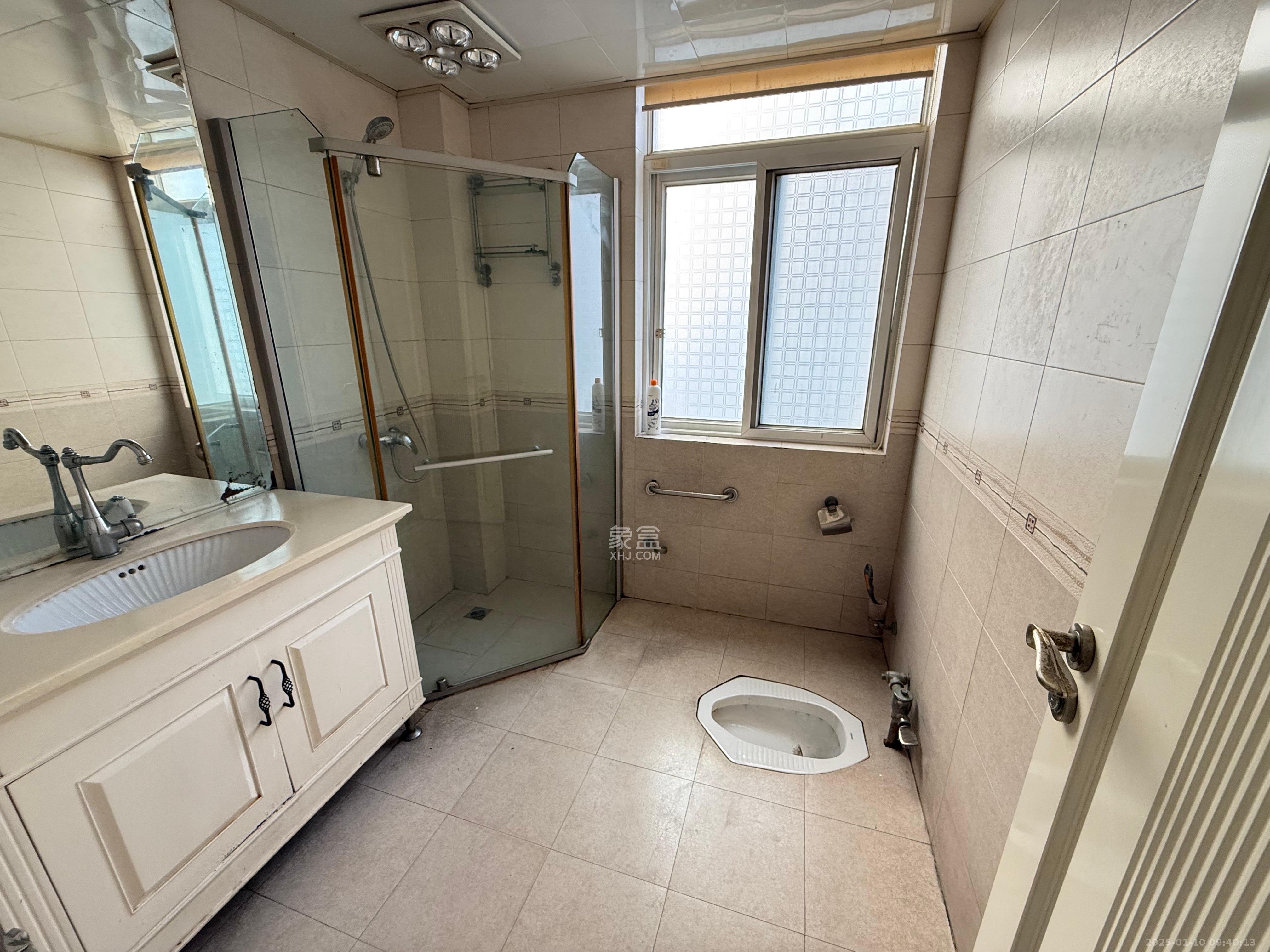 惠泽园 5室2厅2卫 6500.0元/月 惠泽园 5室2厅2卫 6500.0元/月室内图