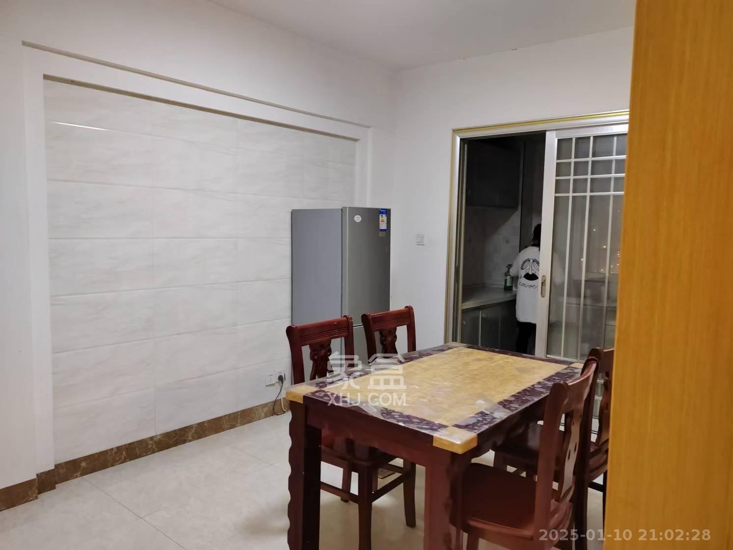 和沁园  3室1厅2卫    2500.0元/月 和沁园  3室1厅2卫    2500.0元/月室内图