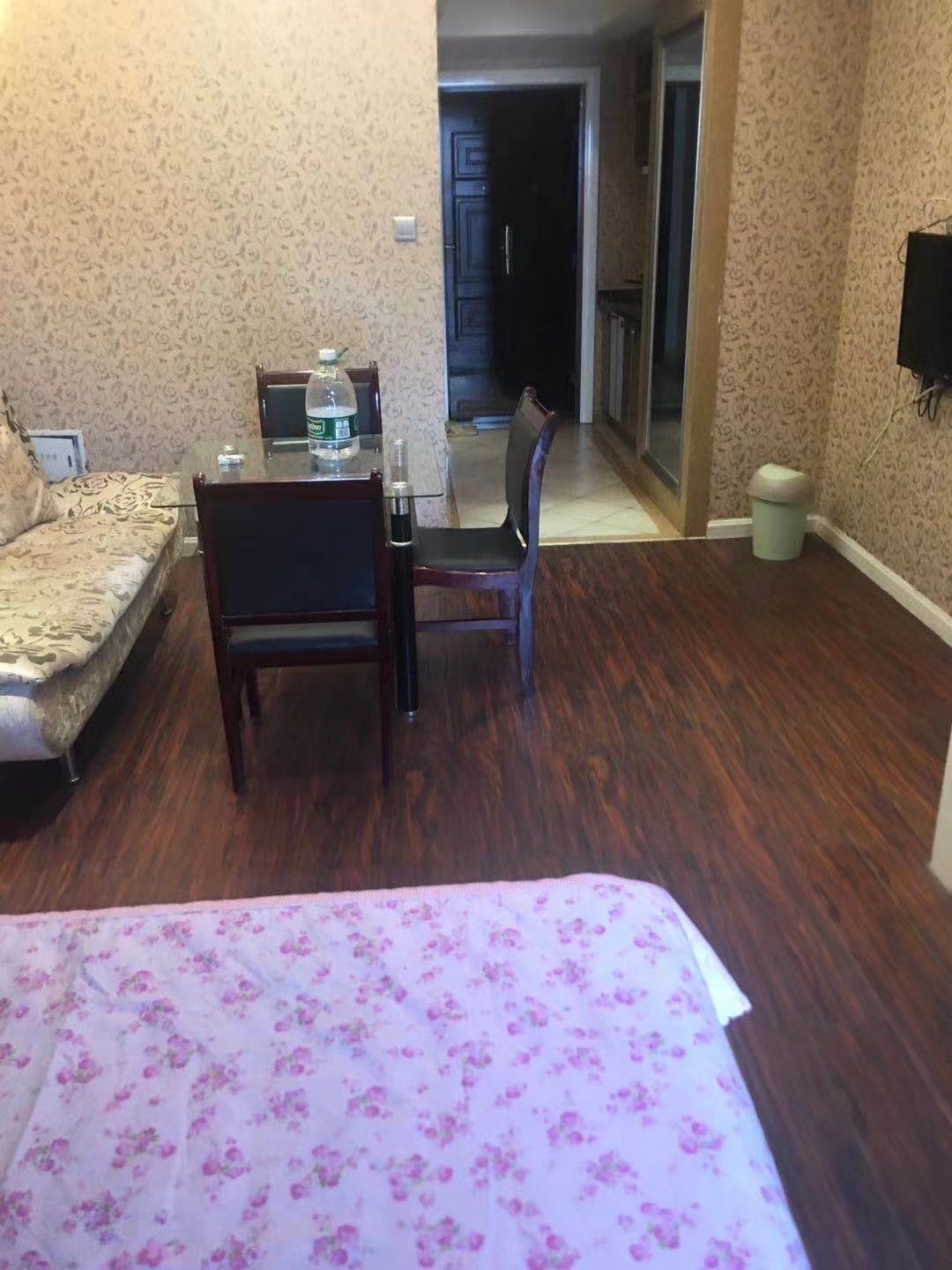 万豪城市花园  1室1厅1卫    1300.0元/月室内图